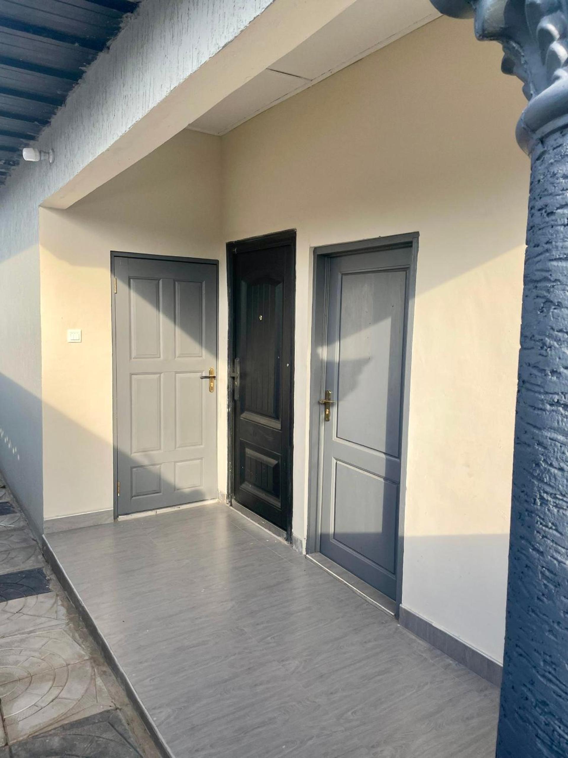 One-Bedroom House photo 2