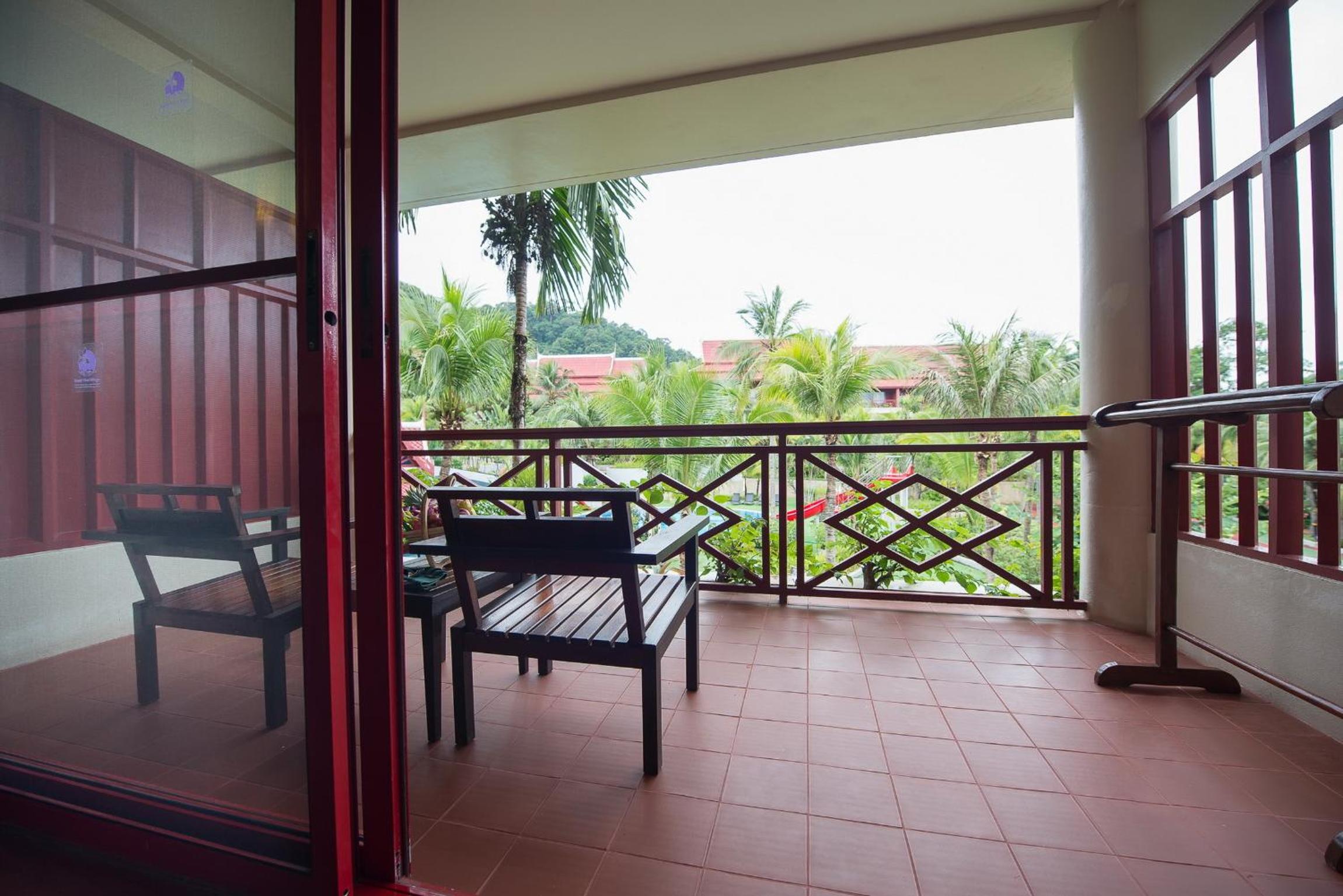 Deluxe Double or Twin Room - Photo 17