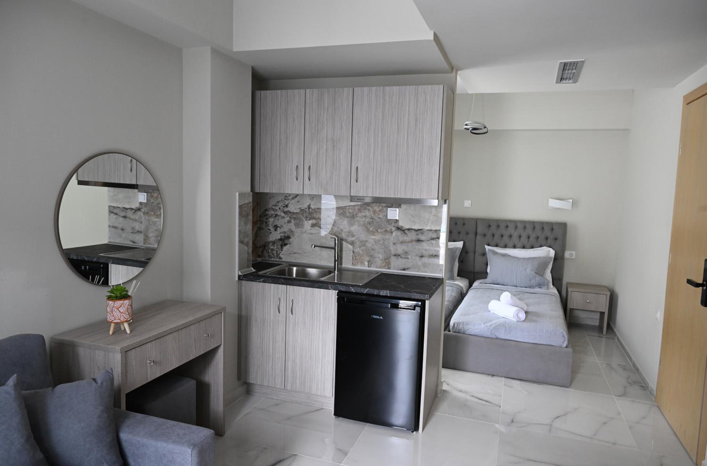 Deluxe Double or Twin Room with Sea View