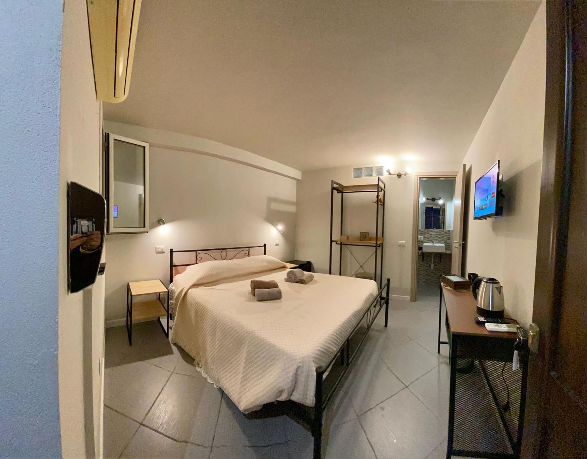 Economy Double Room