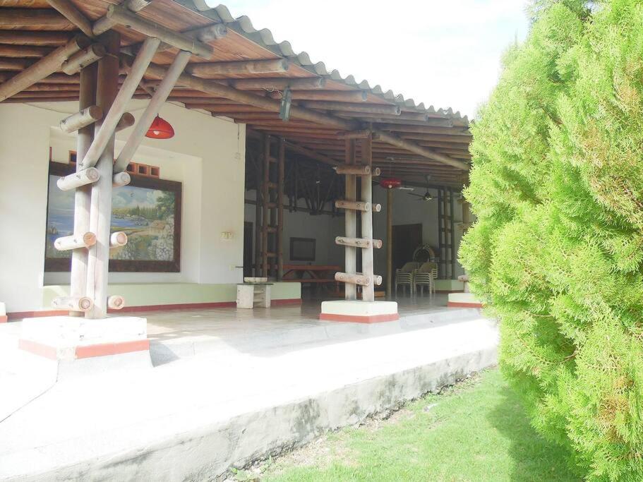 Villa photo 2