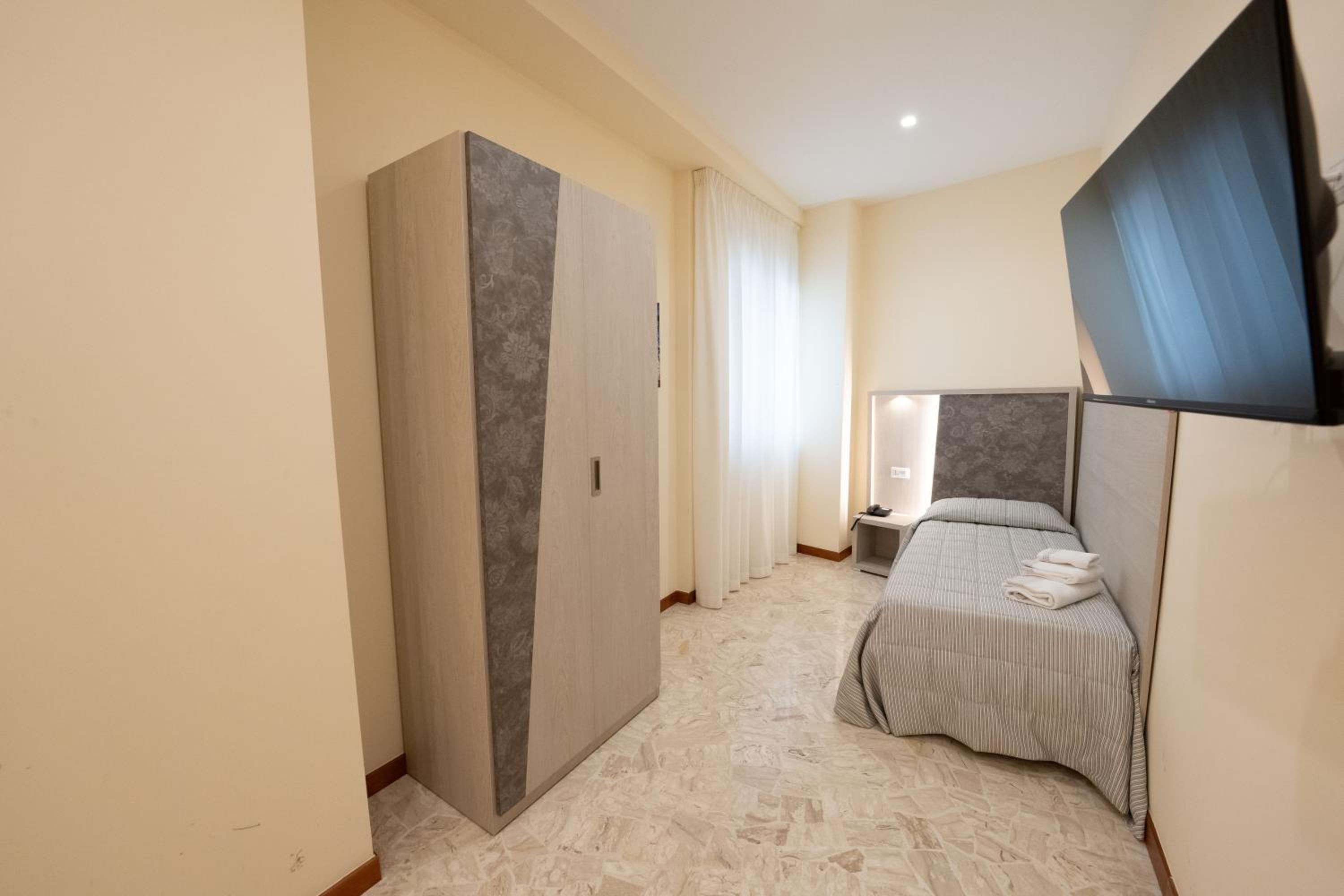 Standard Apartment - Photo 13