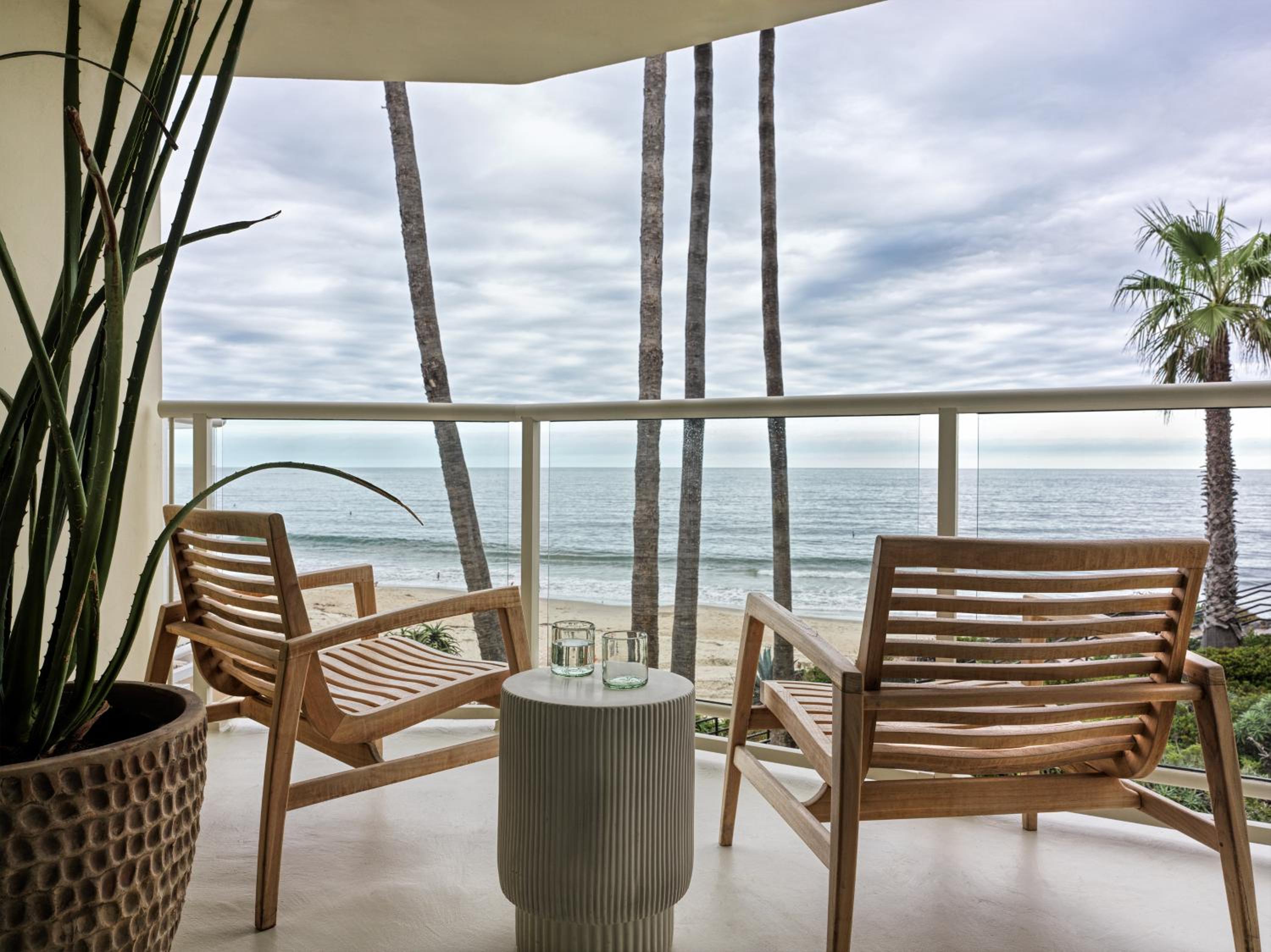 King Room with Balcony - Ocean View - Photo 4