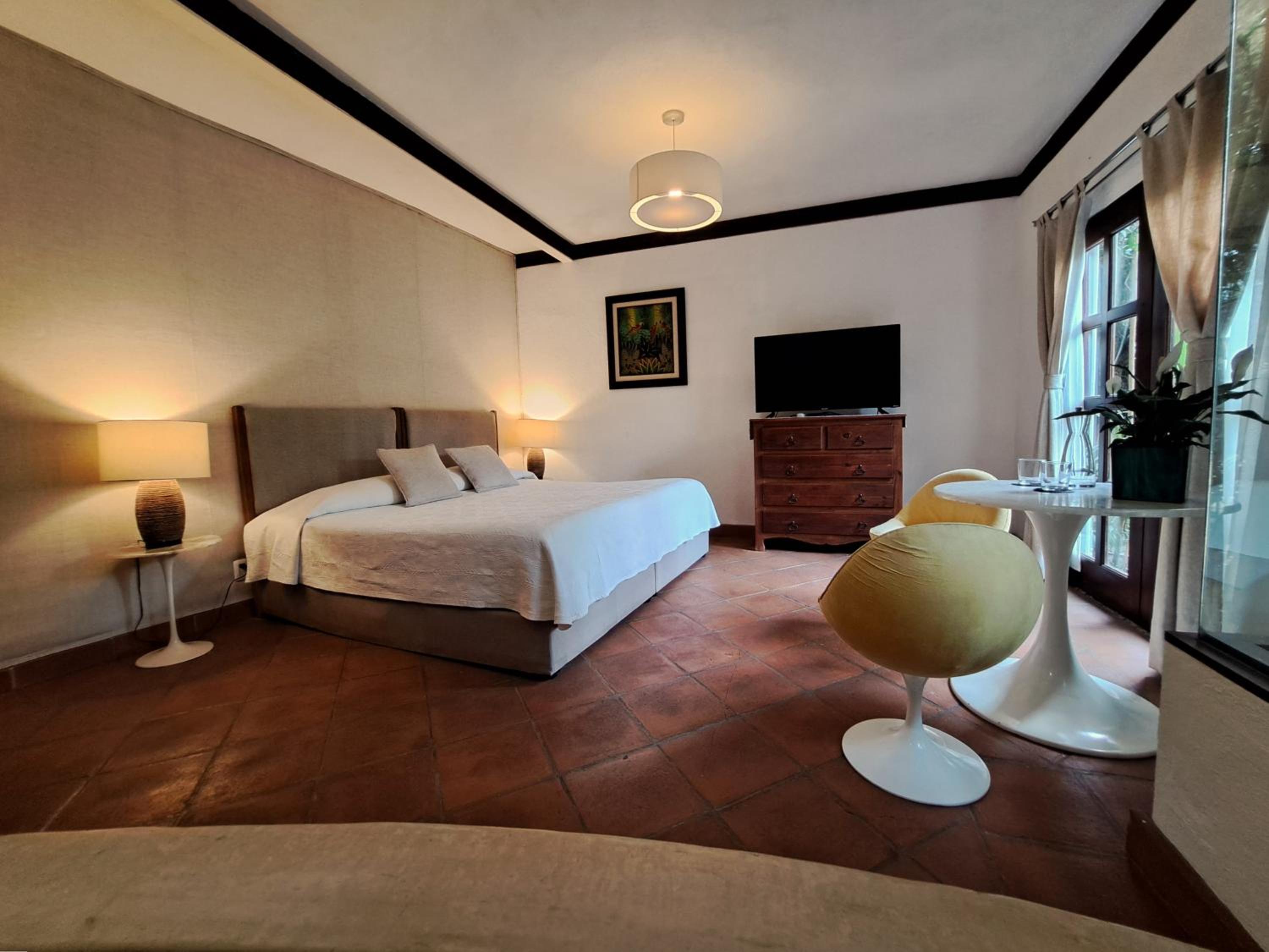 Deluxe Suite photo 3
