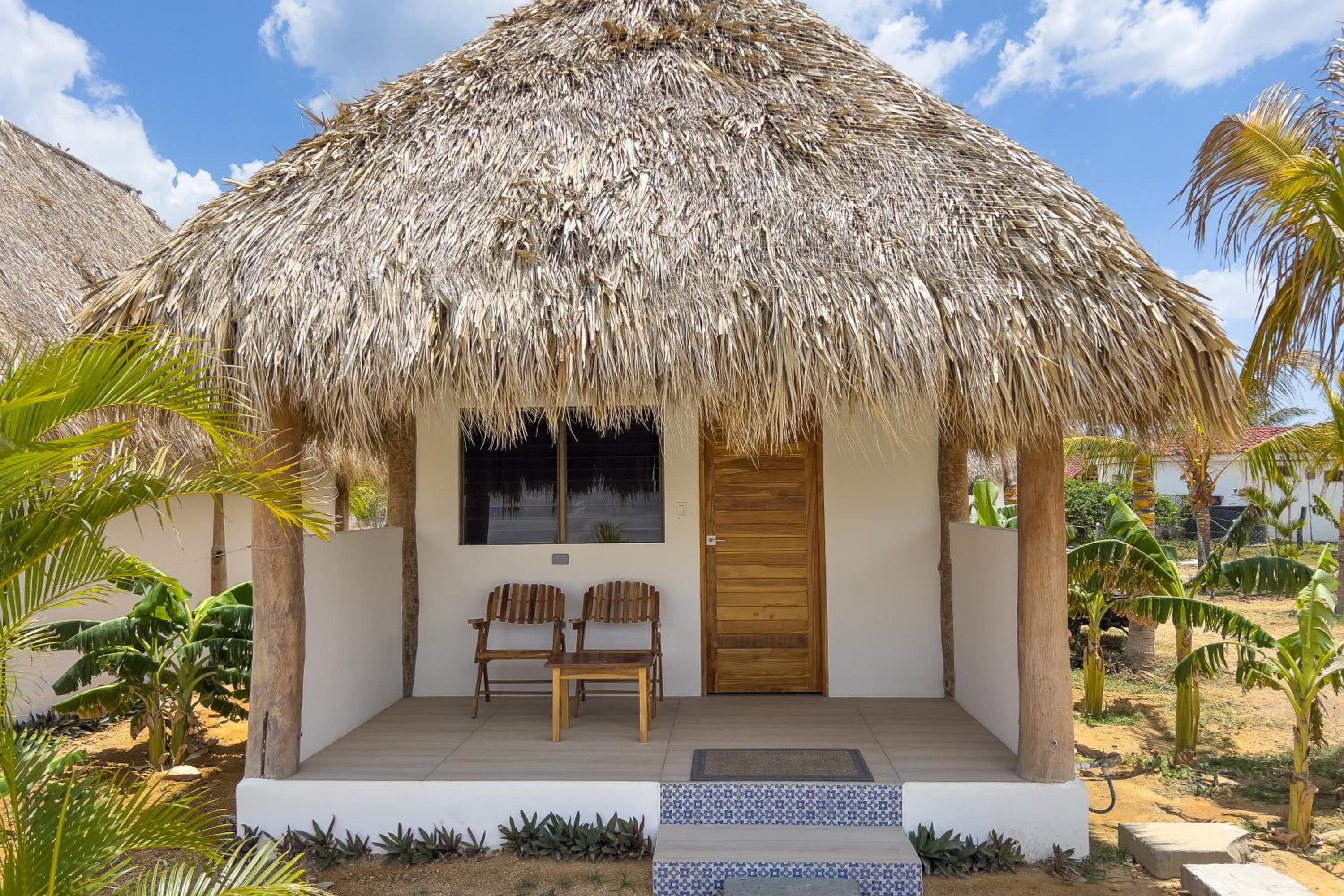 Queen Suite With Pool View photo 2