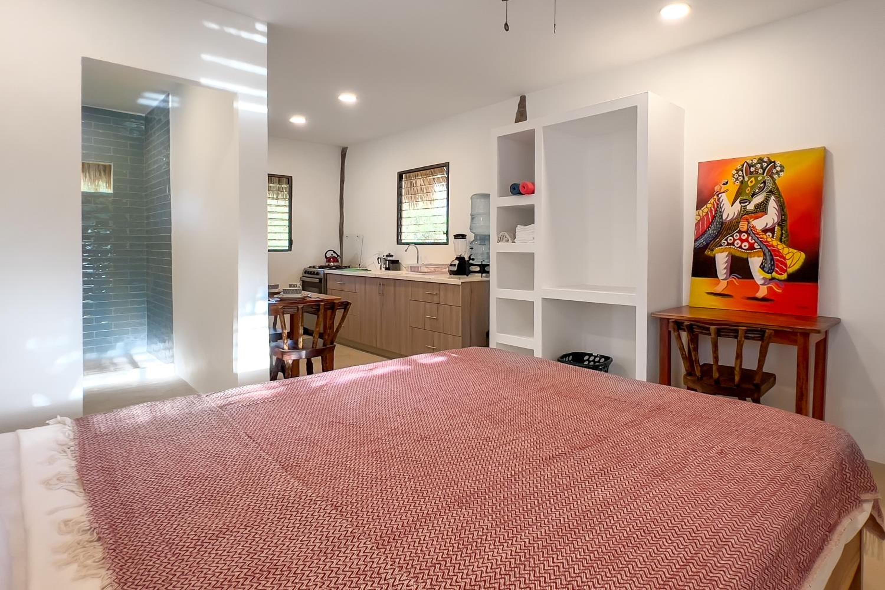 Queen Suite With Pool View photo 3