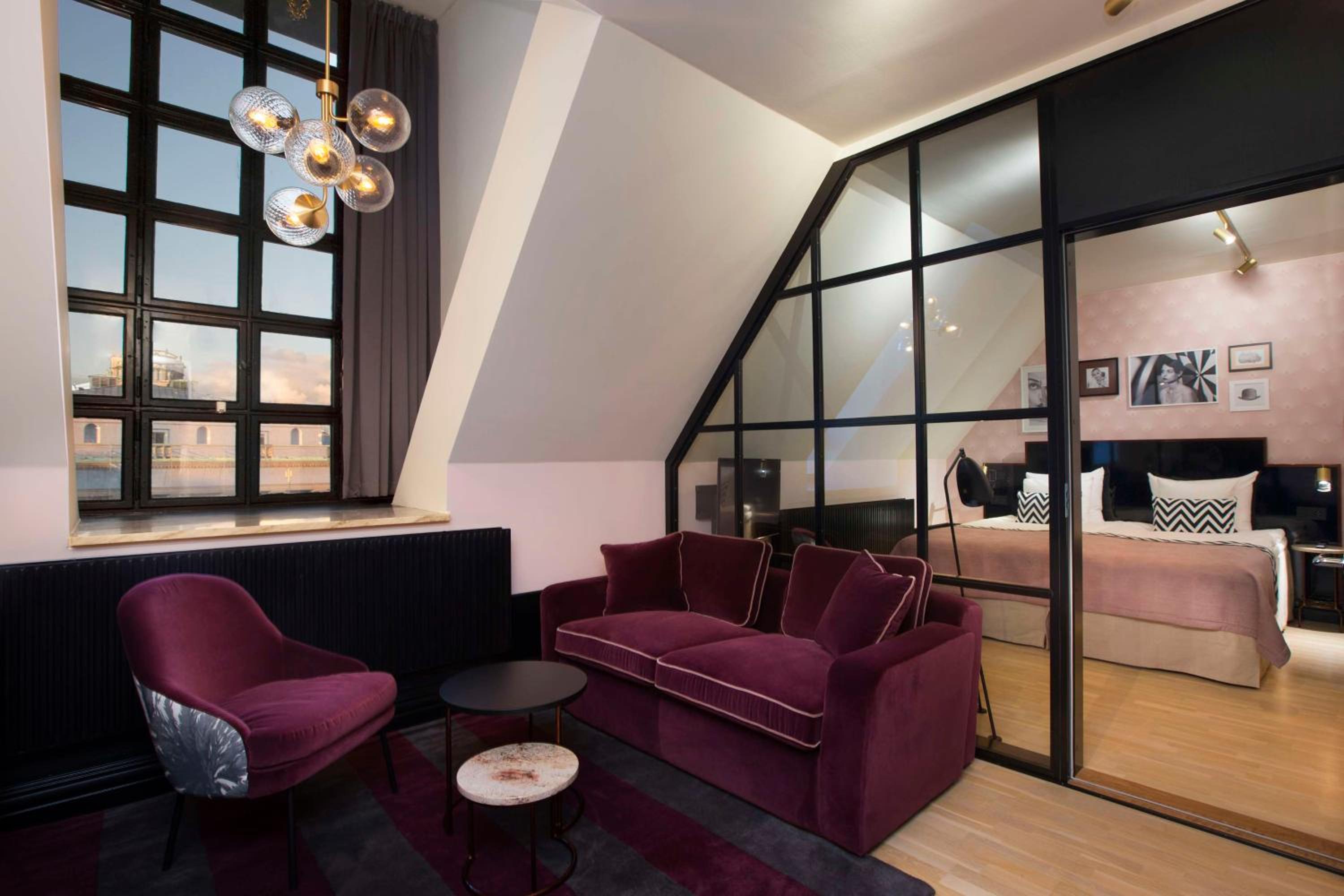 Master King Suite