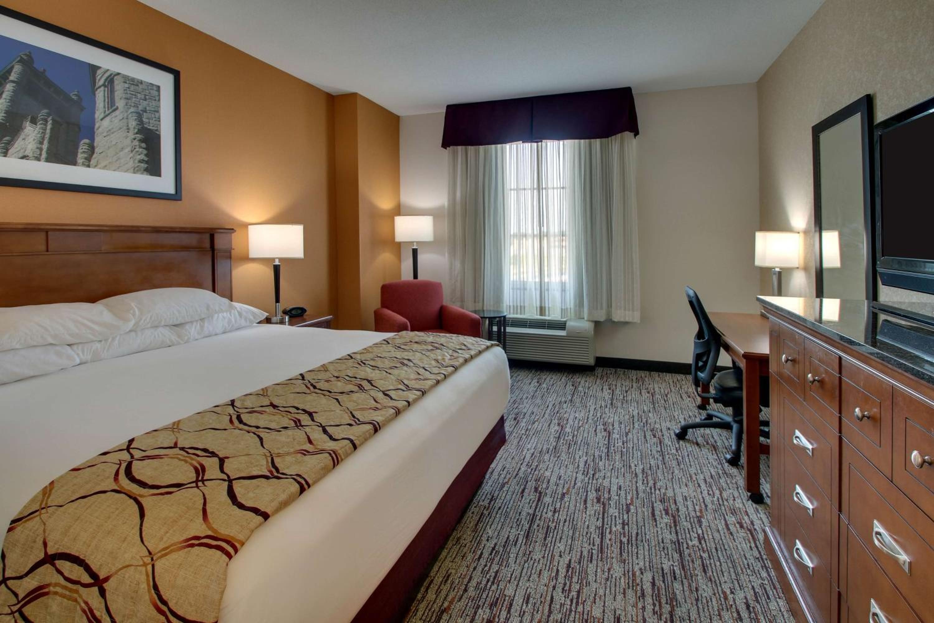 Deluxe King Room with Spa Bath