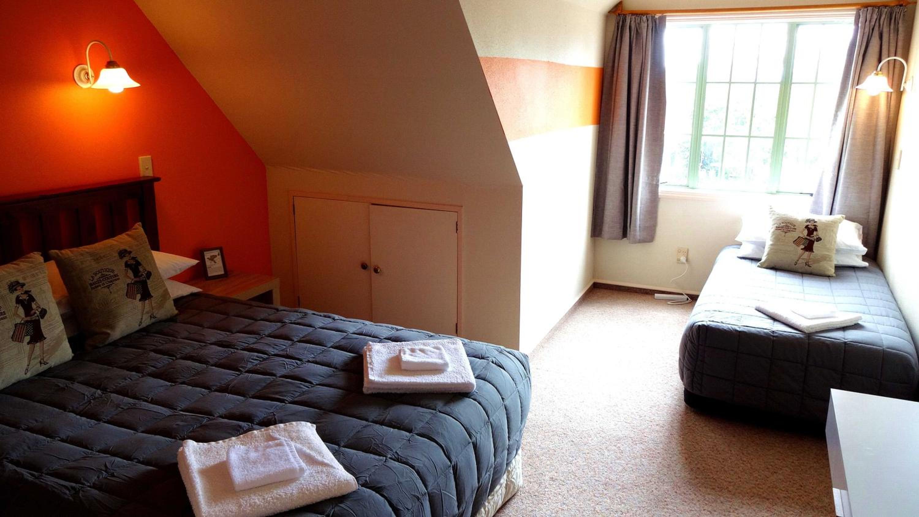 Comfort Four Bedroom Apartment with Hot Tub photo 1
