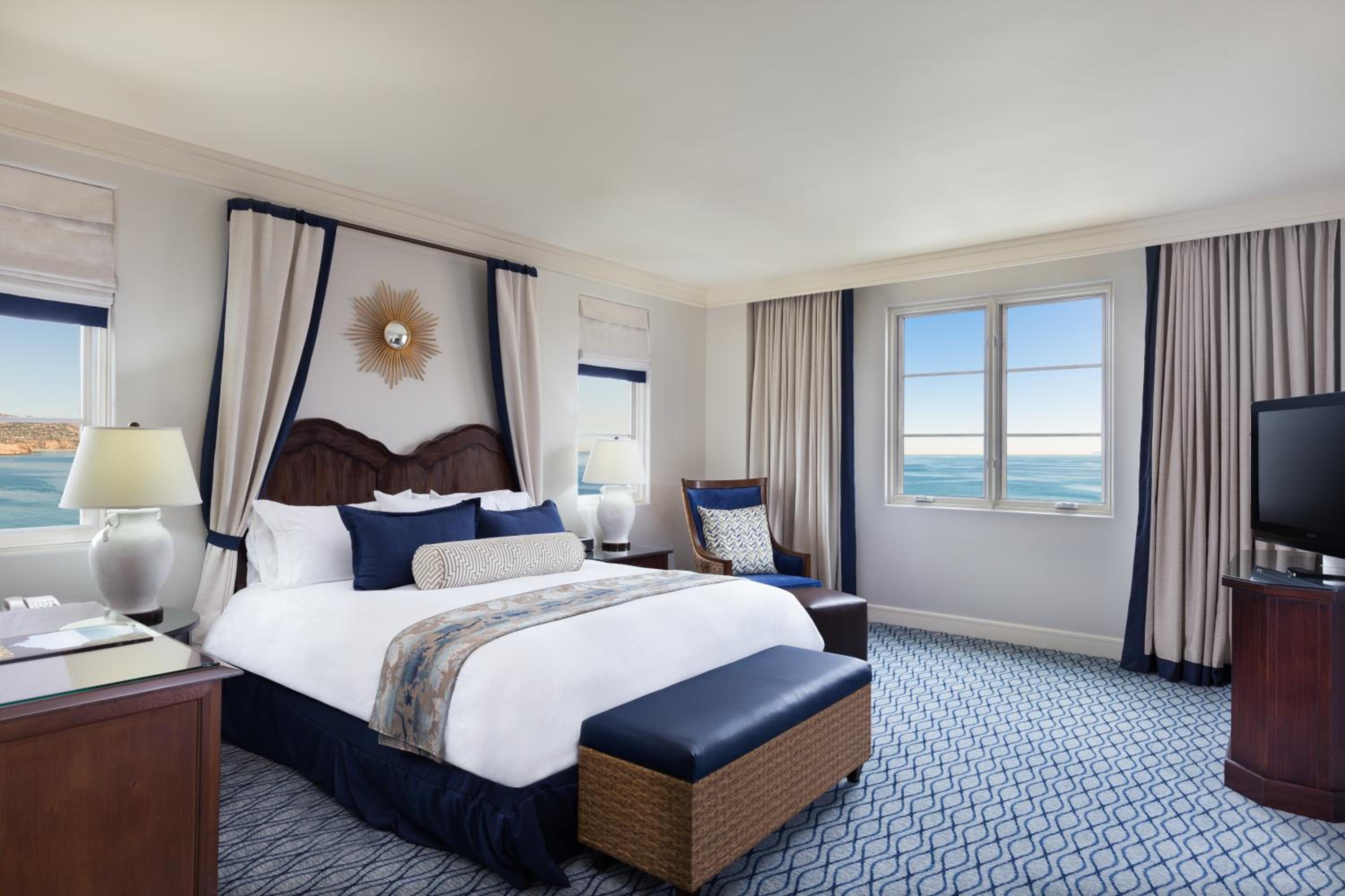 Ocean Front Suite - Photo 1
