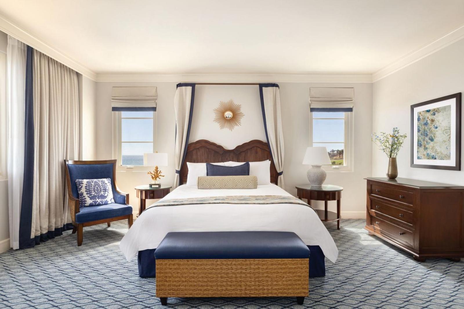 Ocean Front Suite - Photo 2