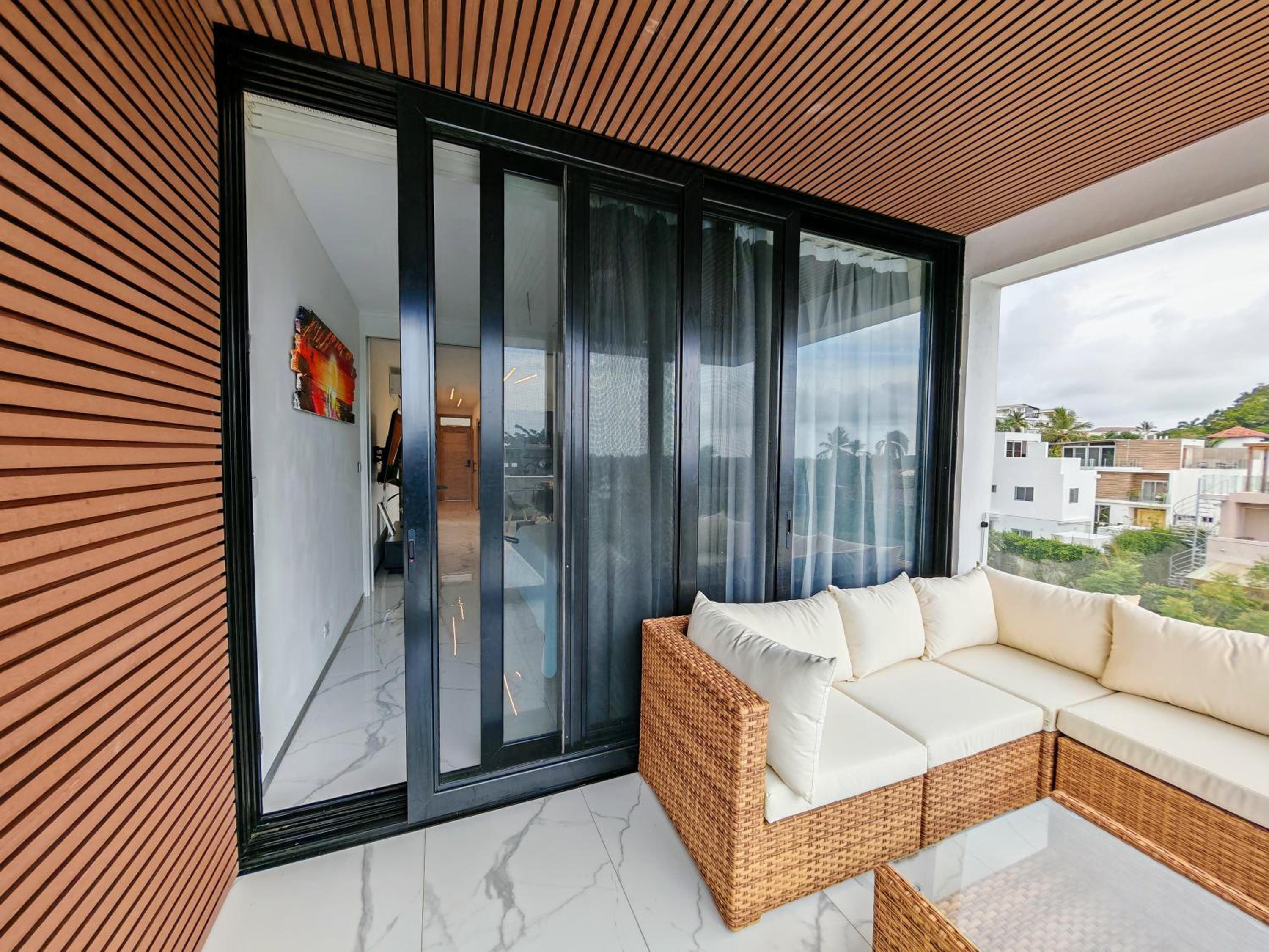 Apartment with Sea View photo 2
