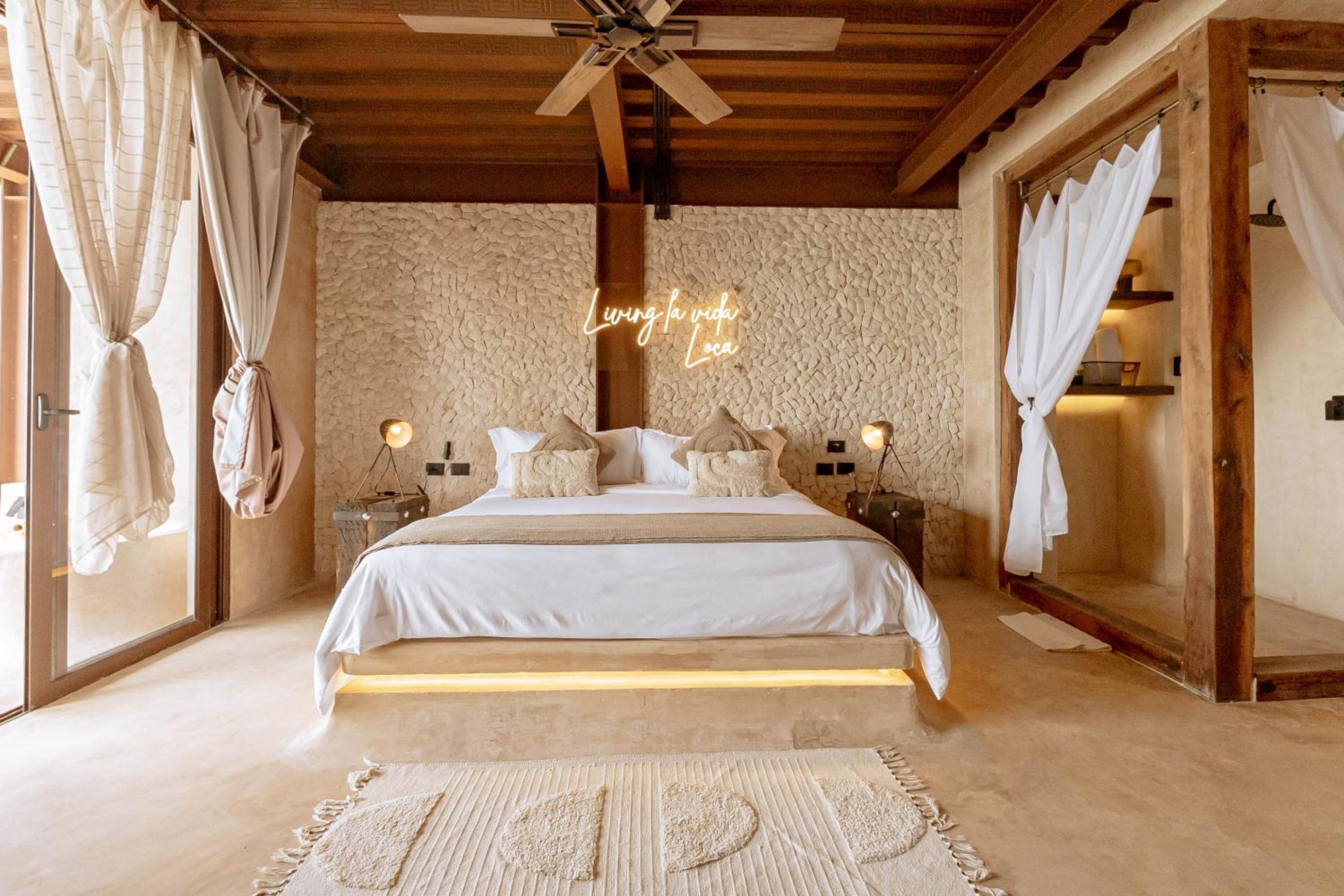 Junior Suite with Sea View - Photo 4