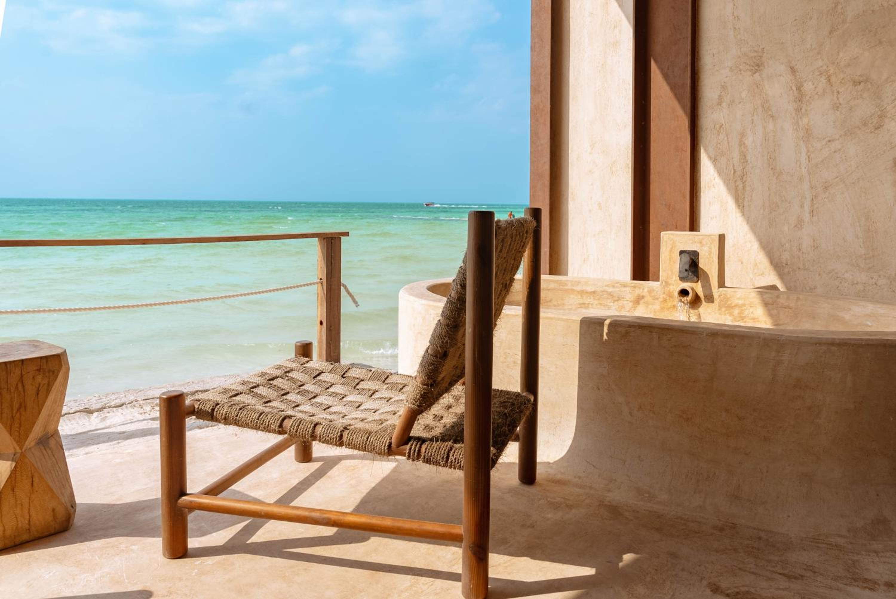 Junior Suite with Sea View - Photo 7