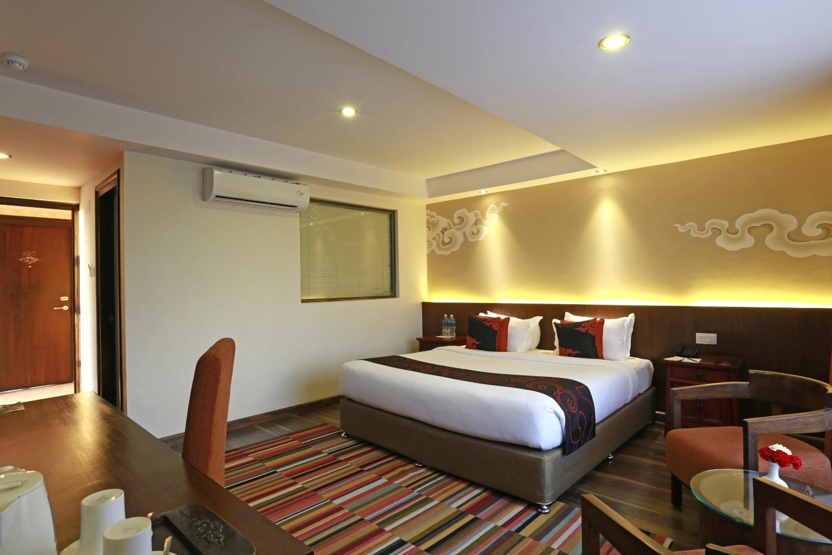 Deluxe Double or Twin Room photo 1
