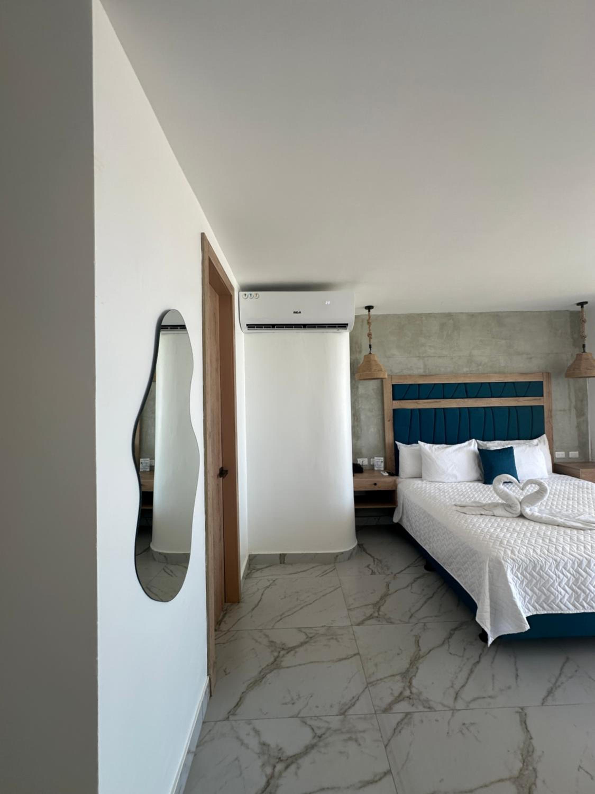 Queen Room with Spa Bath photo 2