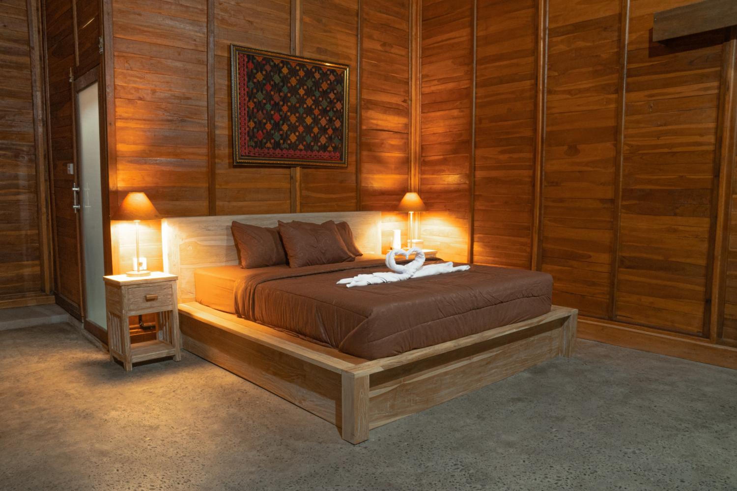Three-Bedroom Villa photo 2