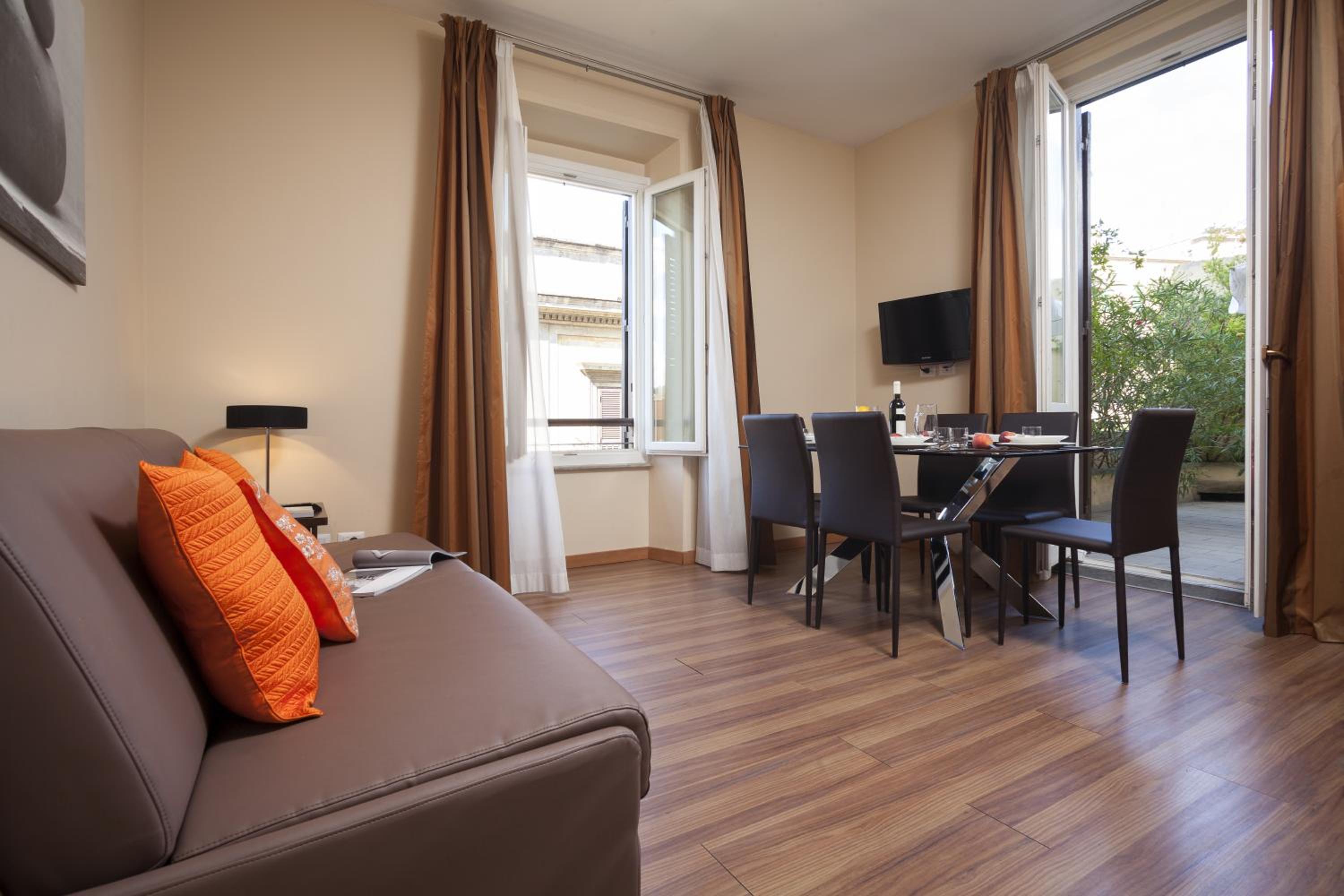 Superior Two-Bedroom Apartment with Terrace photo 2