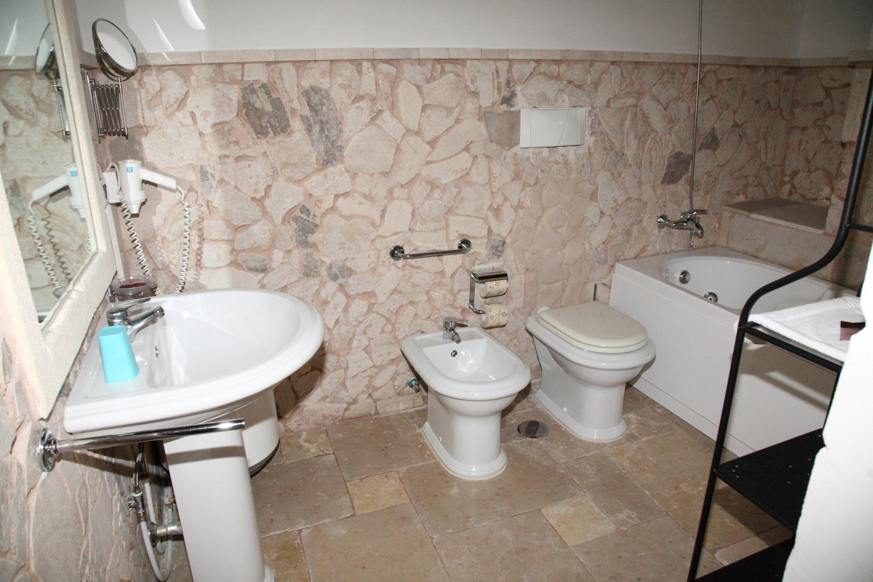 Standard Double Room photo 2