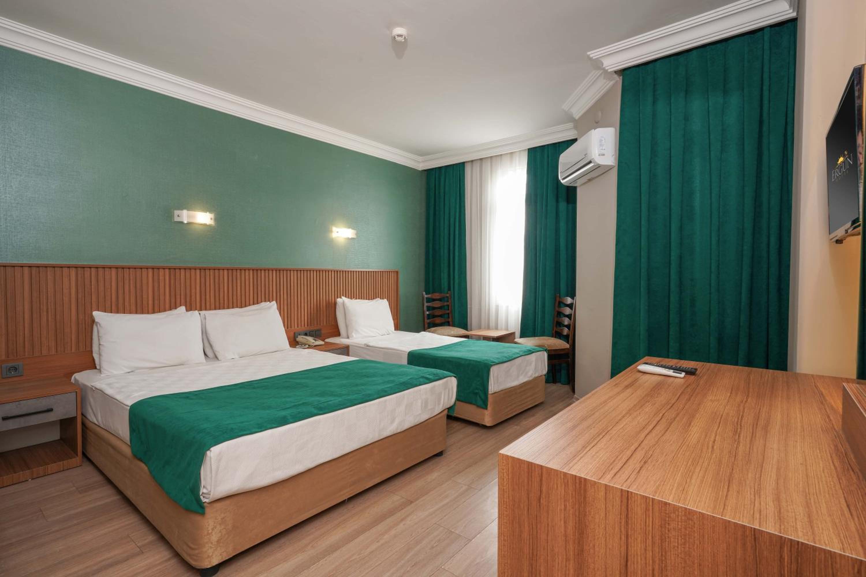 Standard Double Room - Photo 1