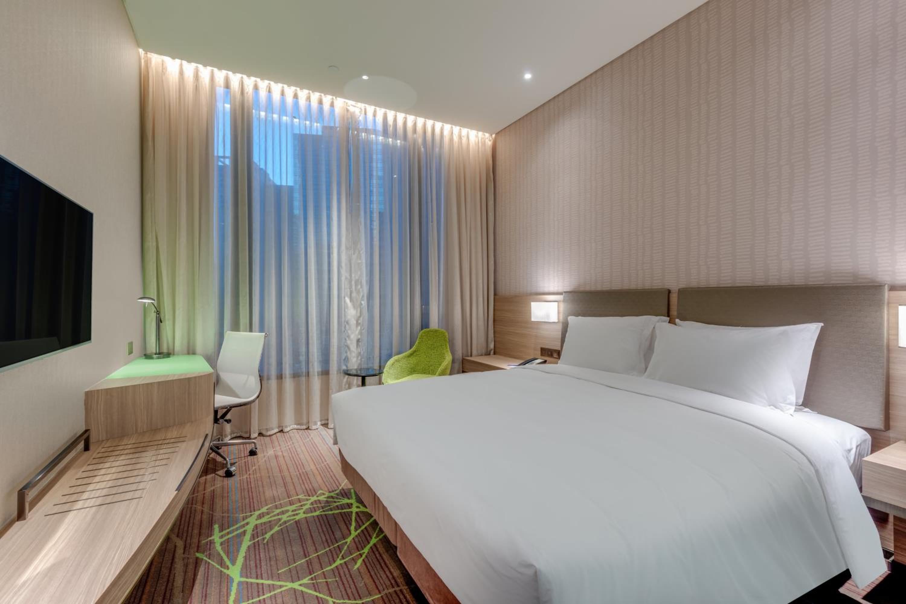 Standard King Room