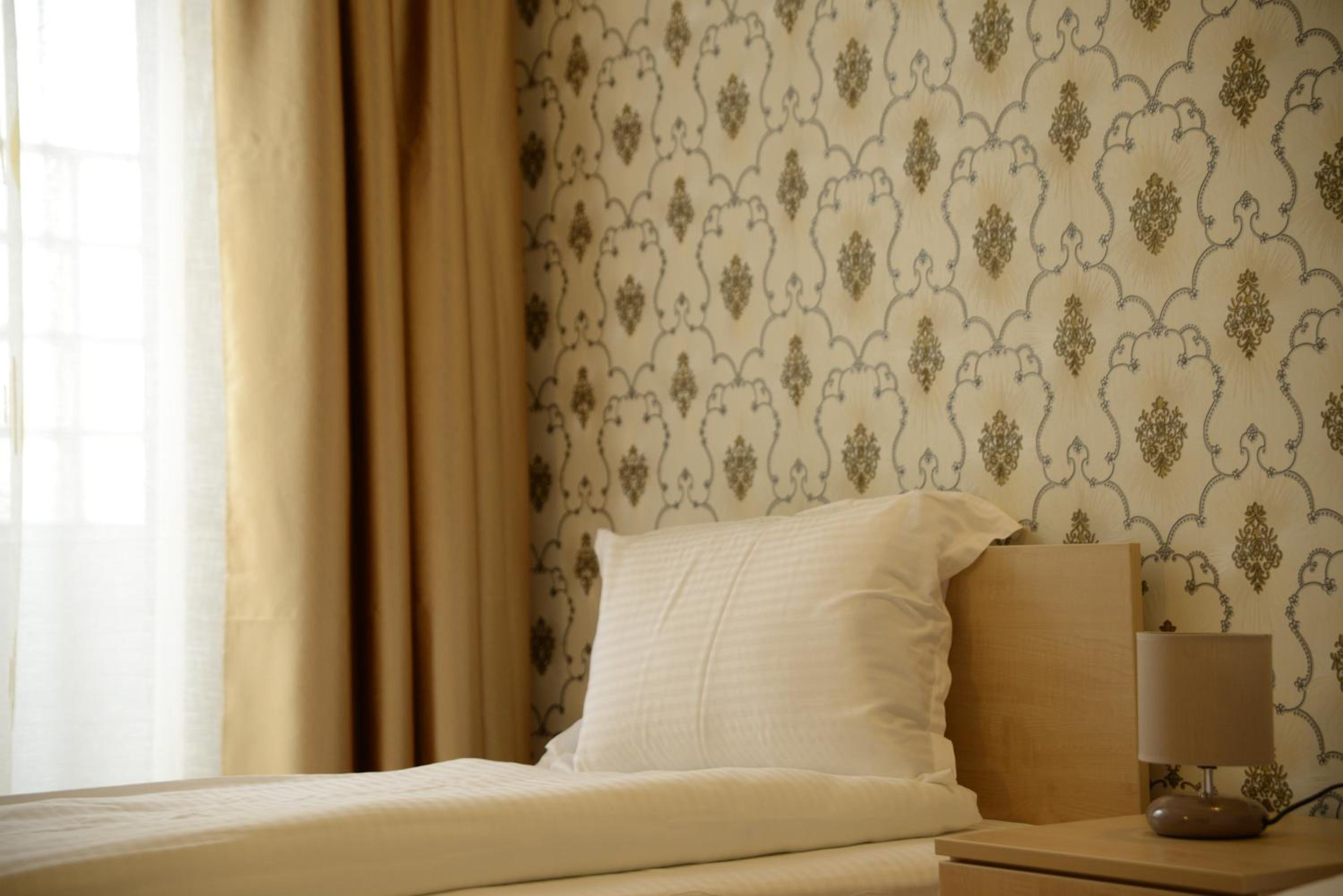 Double Room with Balcony - Photo 5