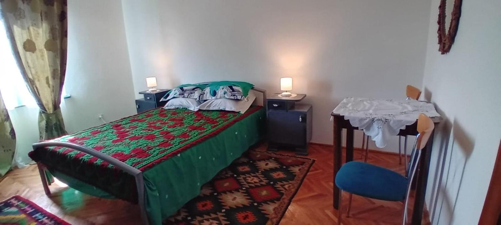 Two-Bedroom House - Photo 5