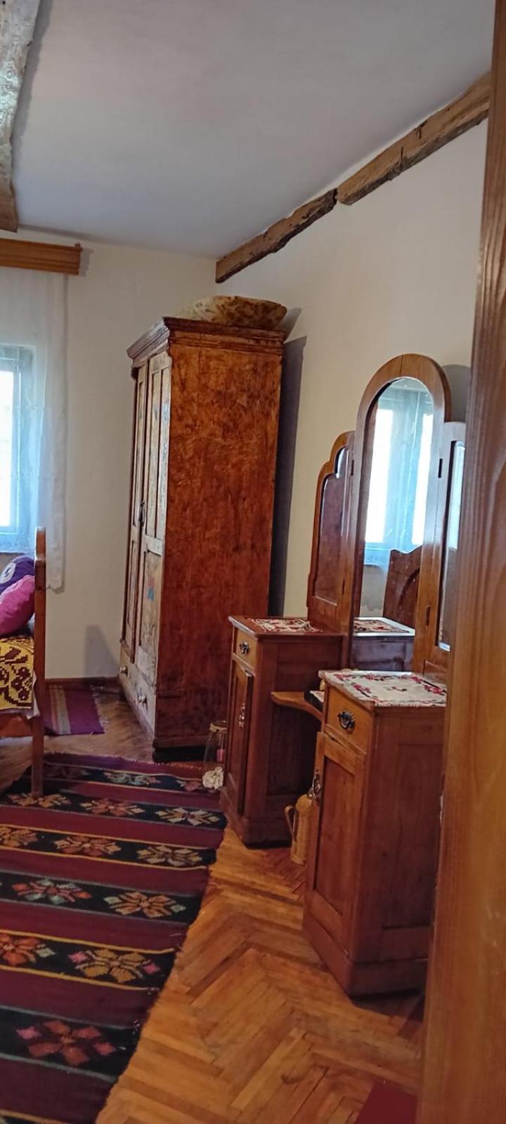 Two-Bedroom House - Photo 10