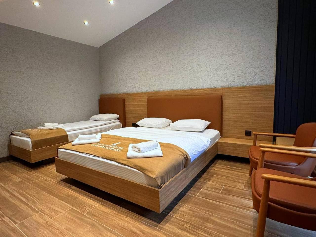 Standard Triple Room photo 2