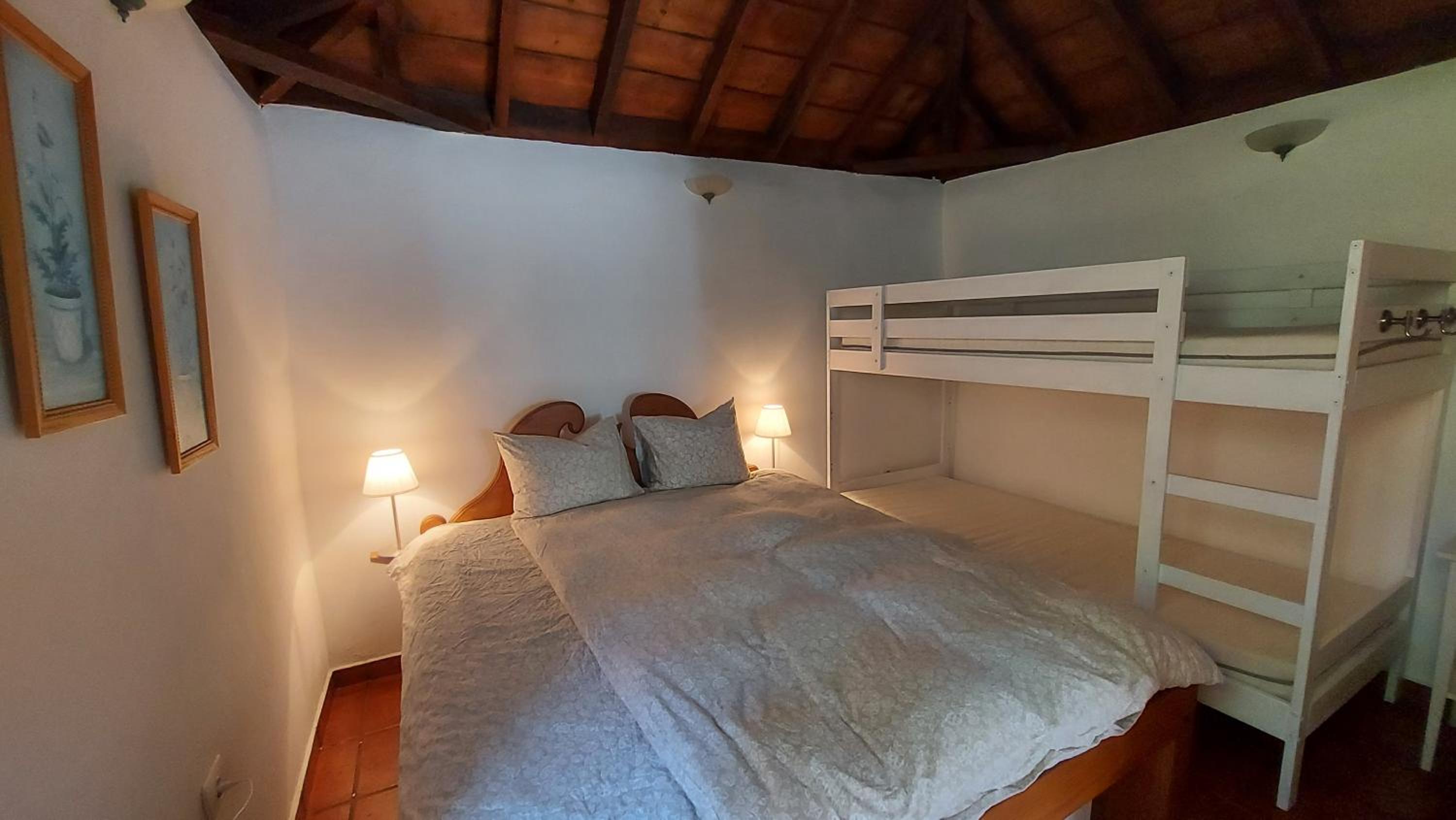 One-Bedroom House photo 3