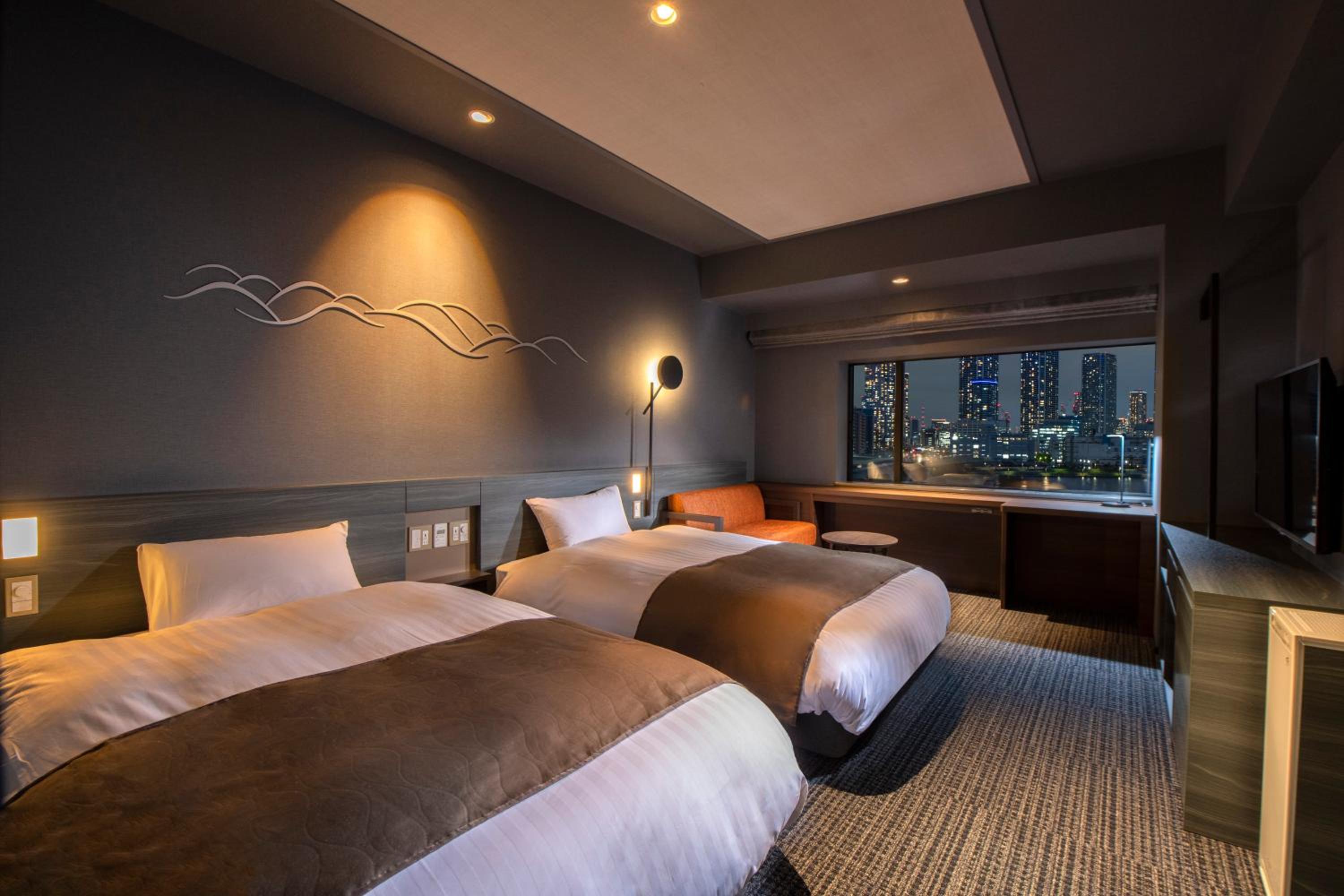 Deluxe Twin Room - Non-Smoking (1 person)