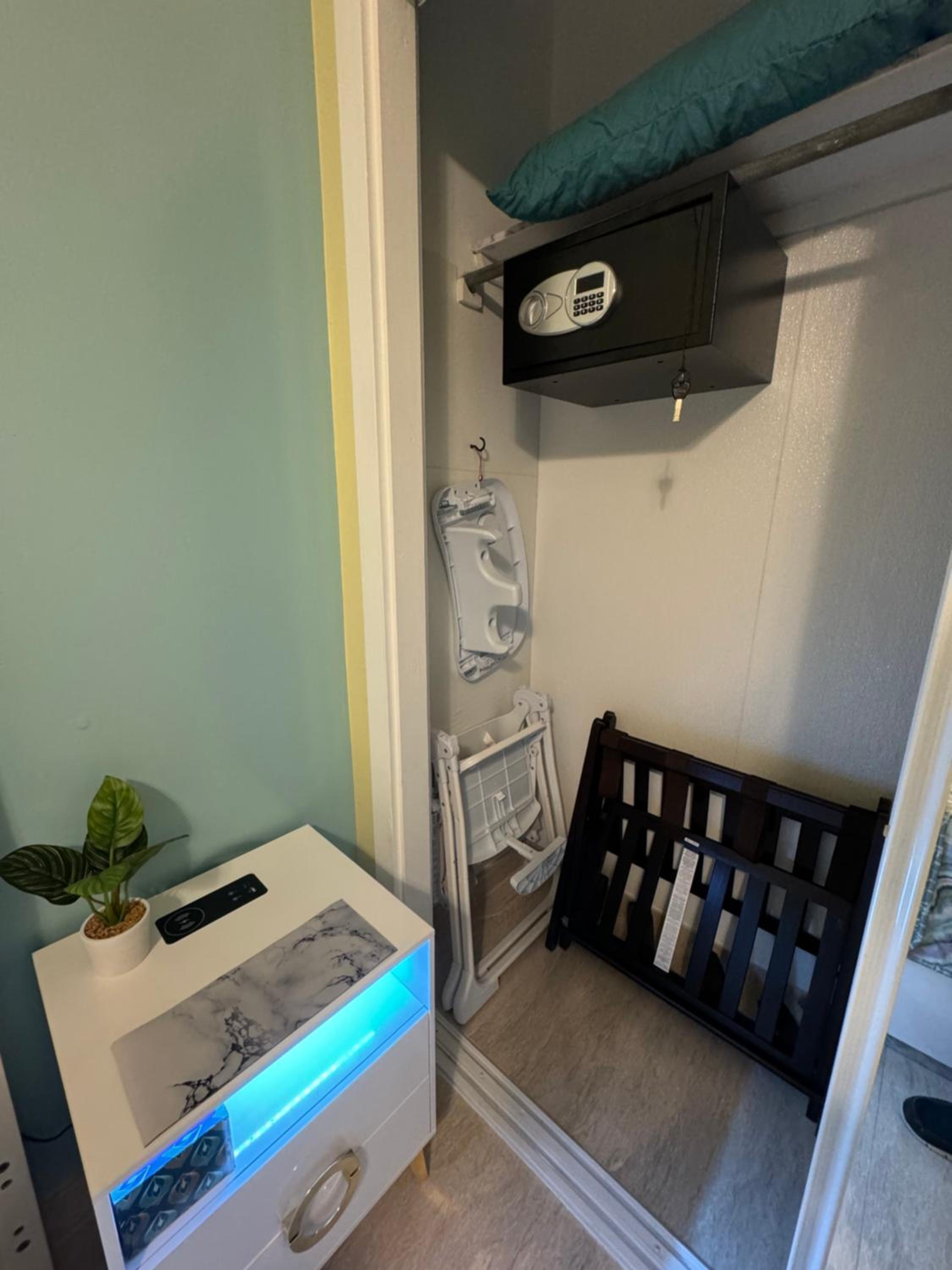 Aloha Waikiki Condo 2Beds, 2Baths, Free Parking.: Two-Bedroom Apartment with Partial Ocean View photo