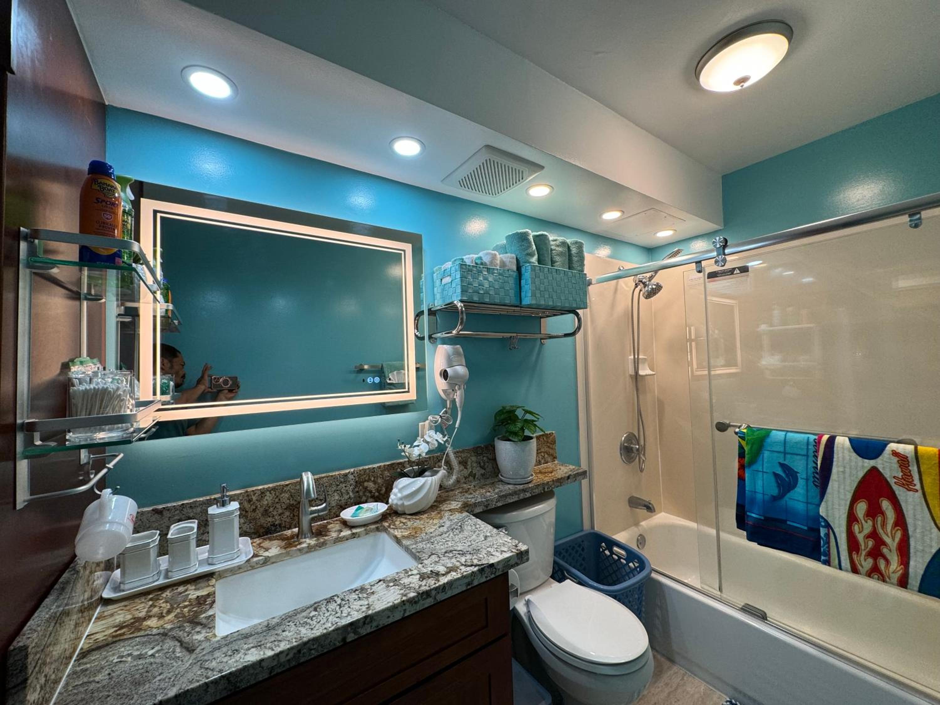 Aloha Waikiki Condo 2Beds, 2Baths, Free Parking.: Two-Bedroom Apartment with Partial Ocean View photo