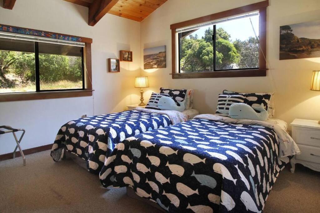 Three-Bedroom House photo 1