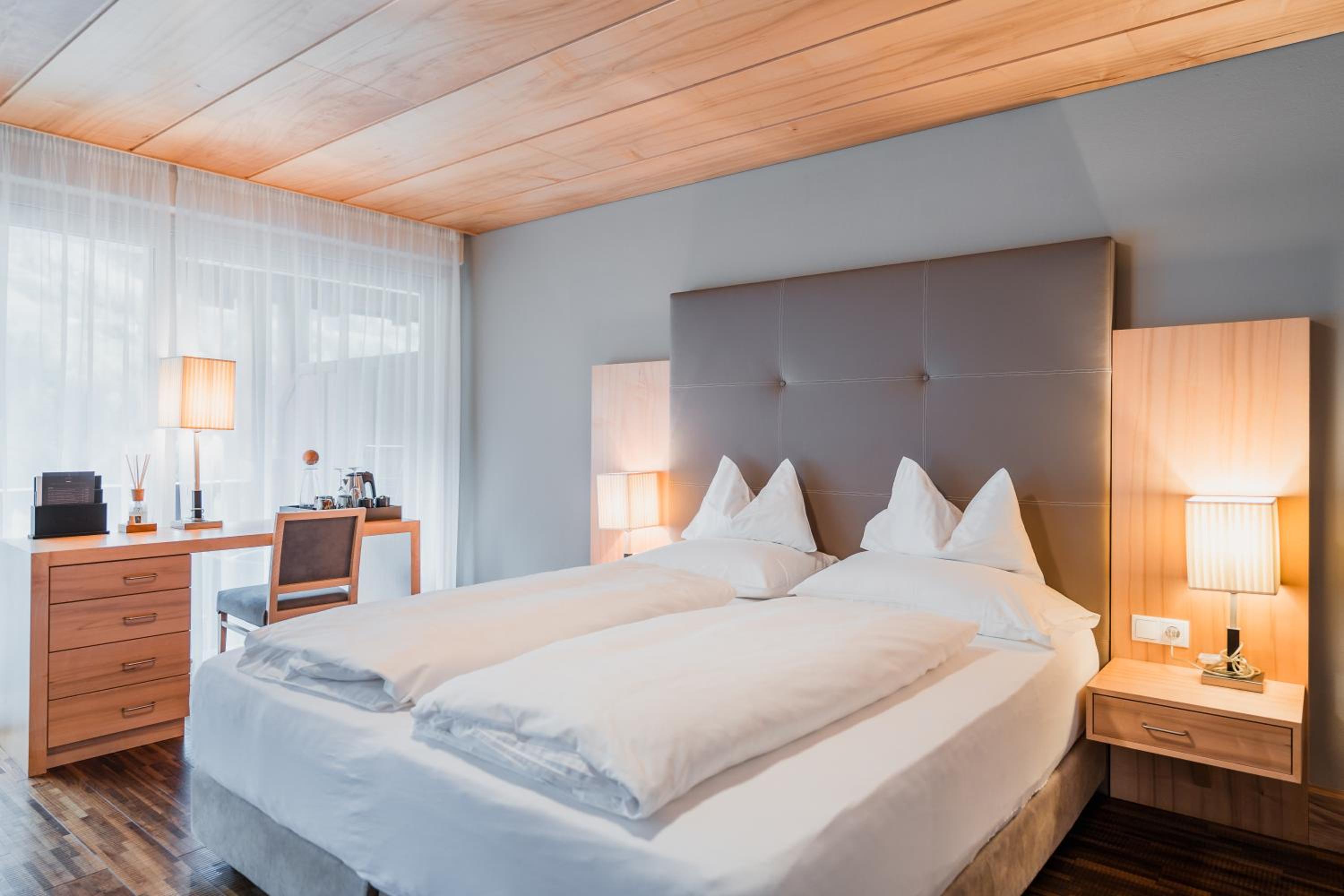 Deluxe Double Room with Bath