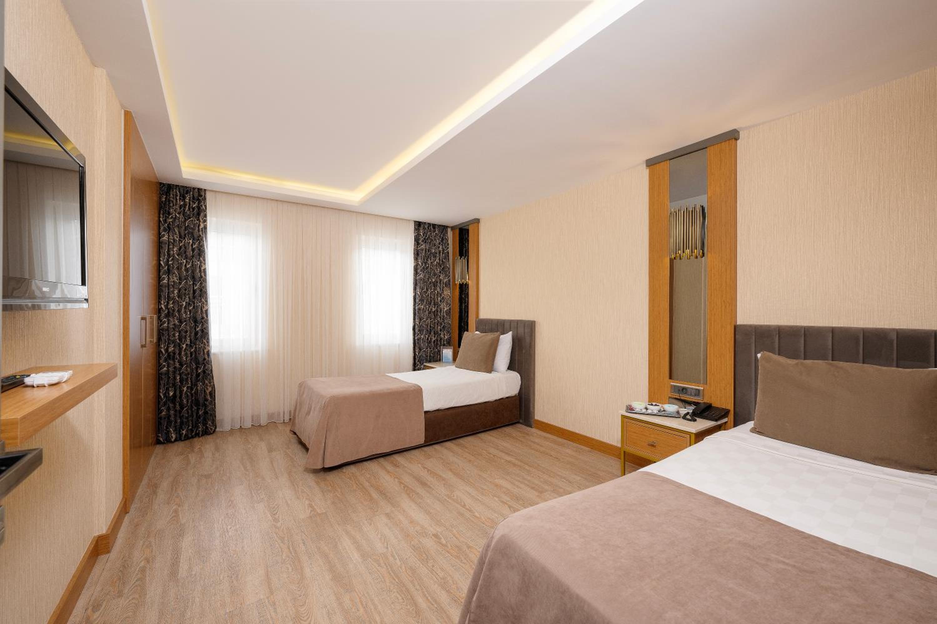Suite with Sea View thumbnail 6