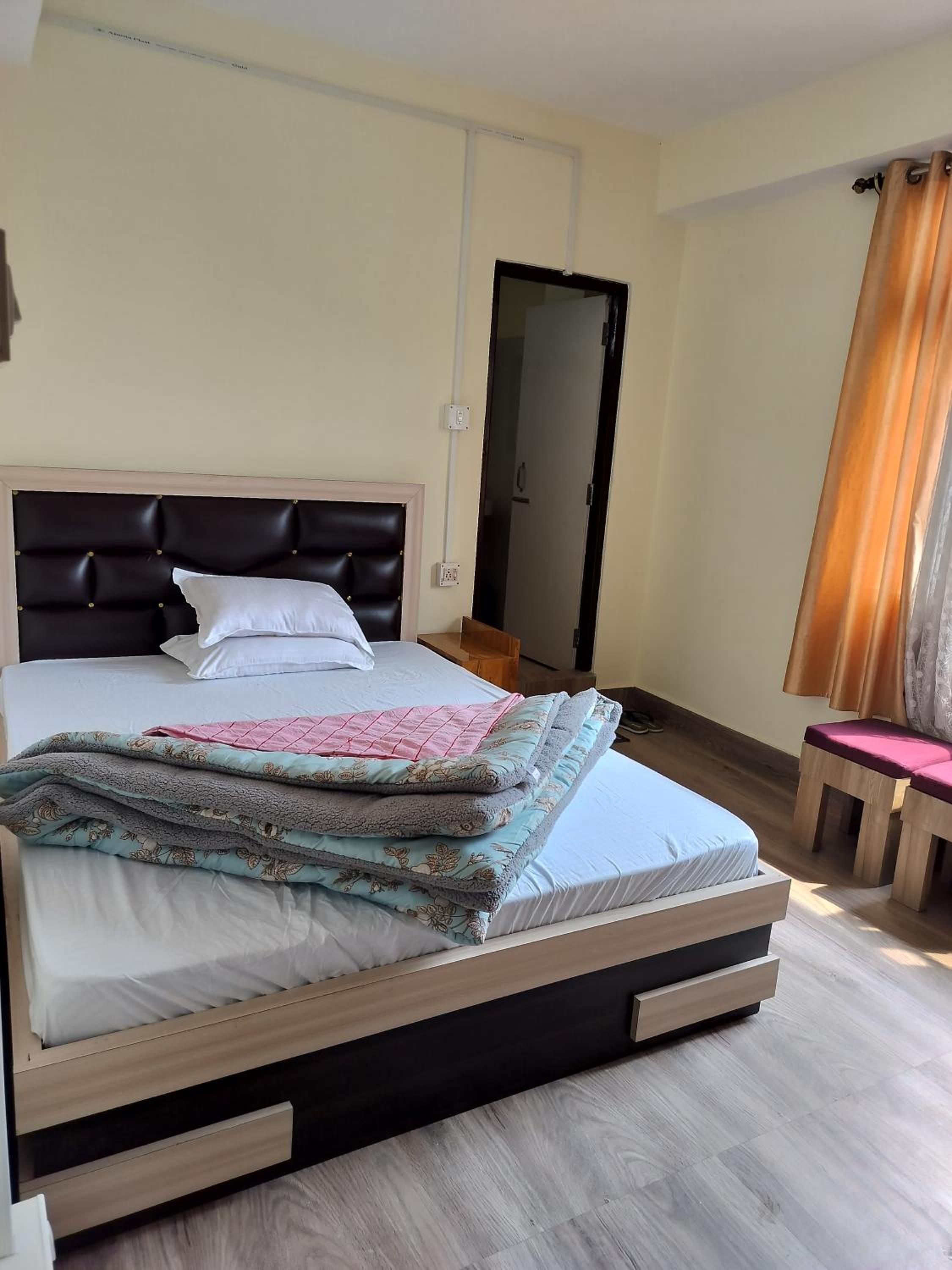 Deluxe Room (2 Adults + 1 Child) photo 2