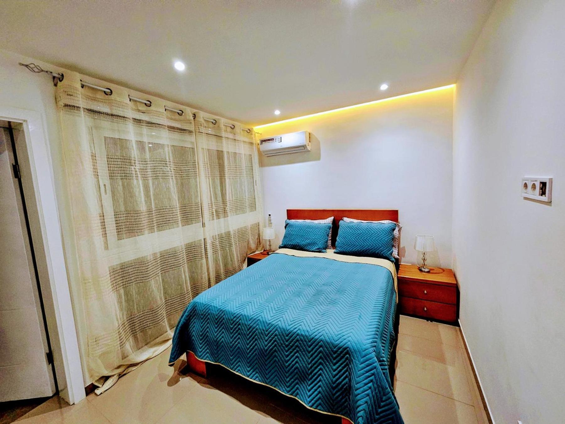 One-Bedroom Apartment photo 2