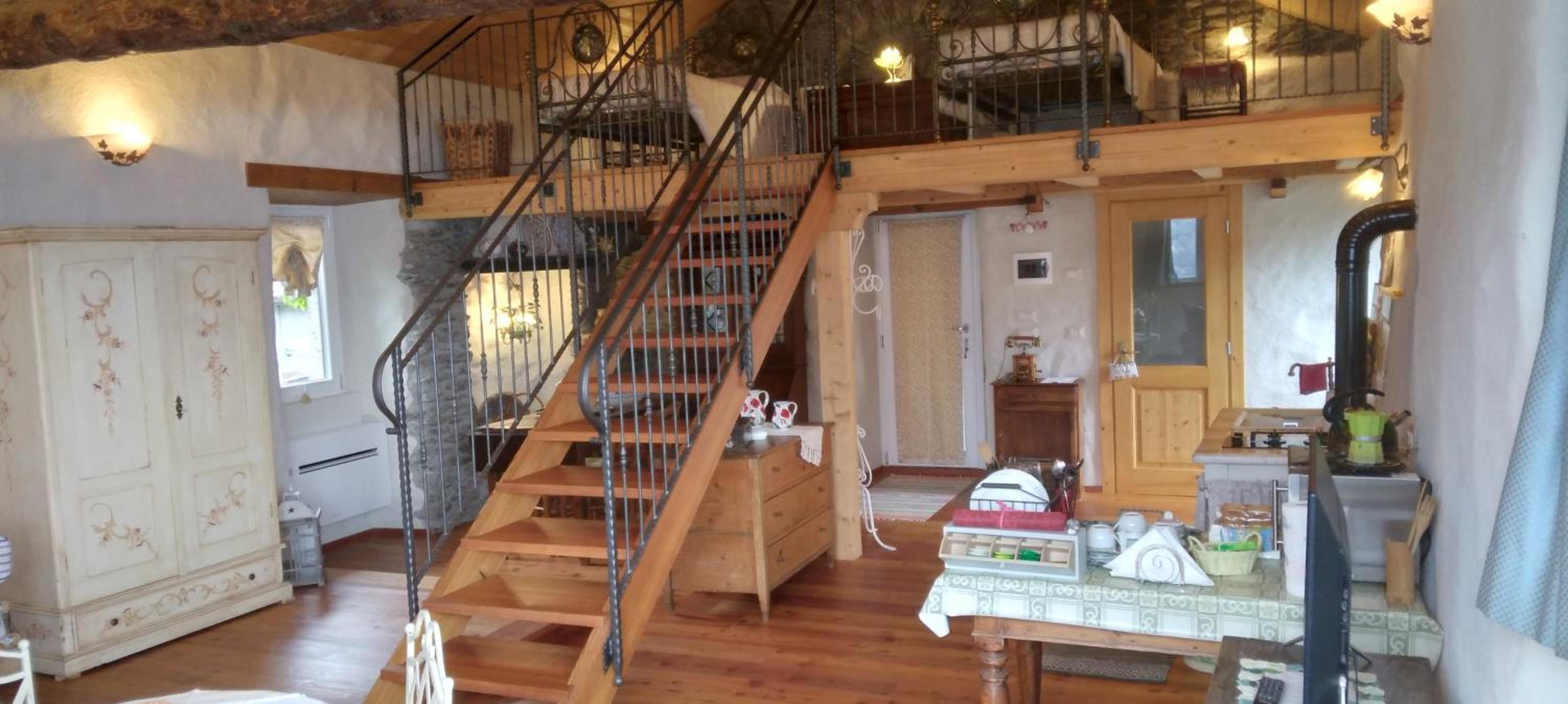 Loft Apartment - Photo 3