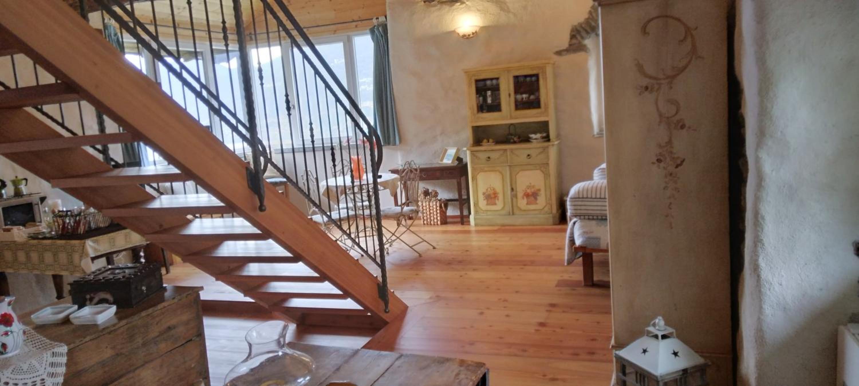 Loft Apartment - Photo 9