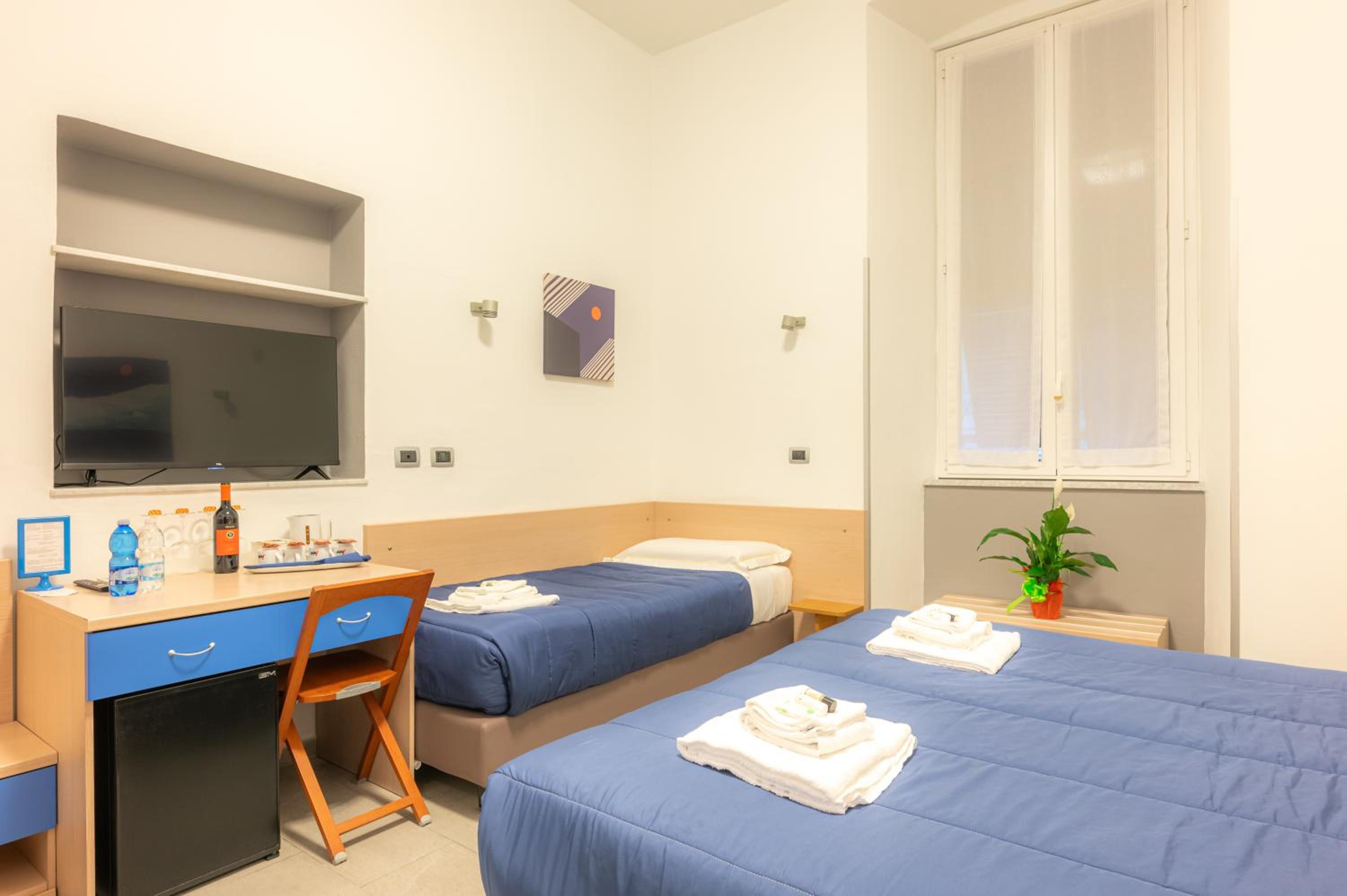 Quadruple Room - Photo 22