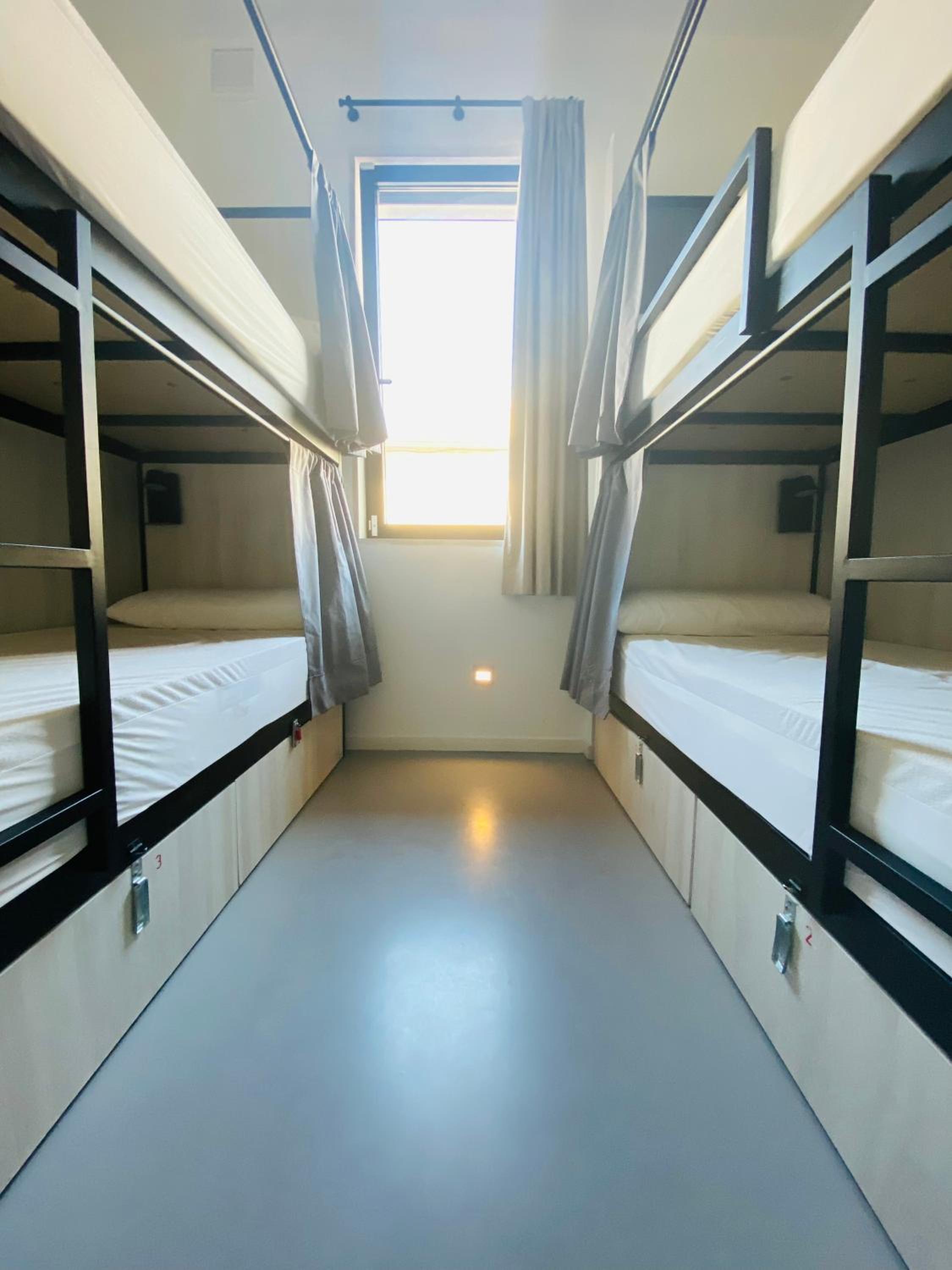 Bed in 4-Bed Mixed Dormitory Room photo 3