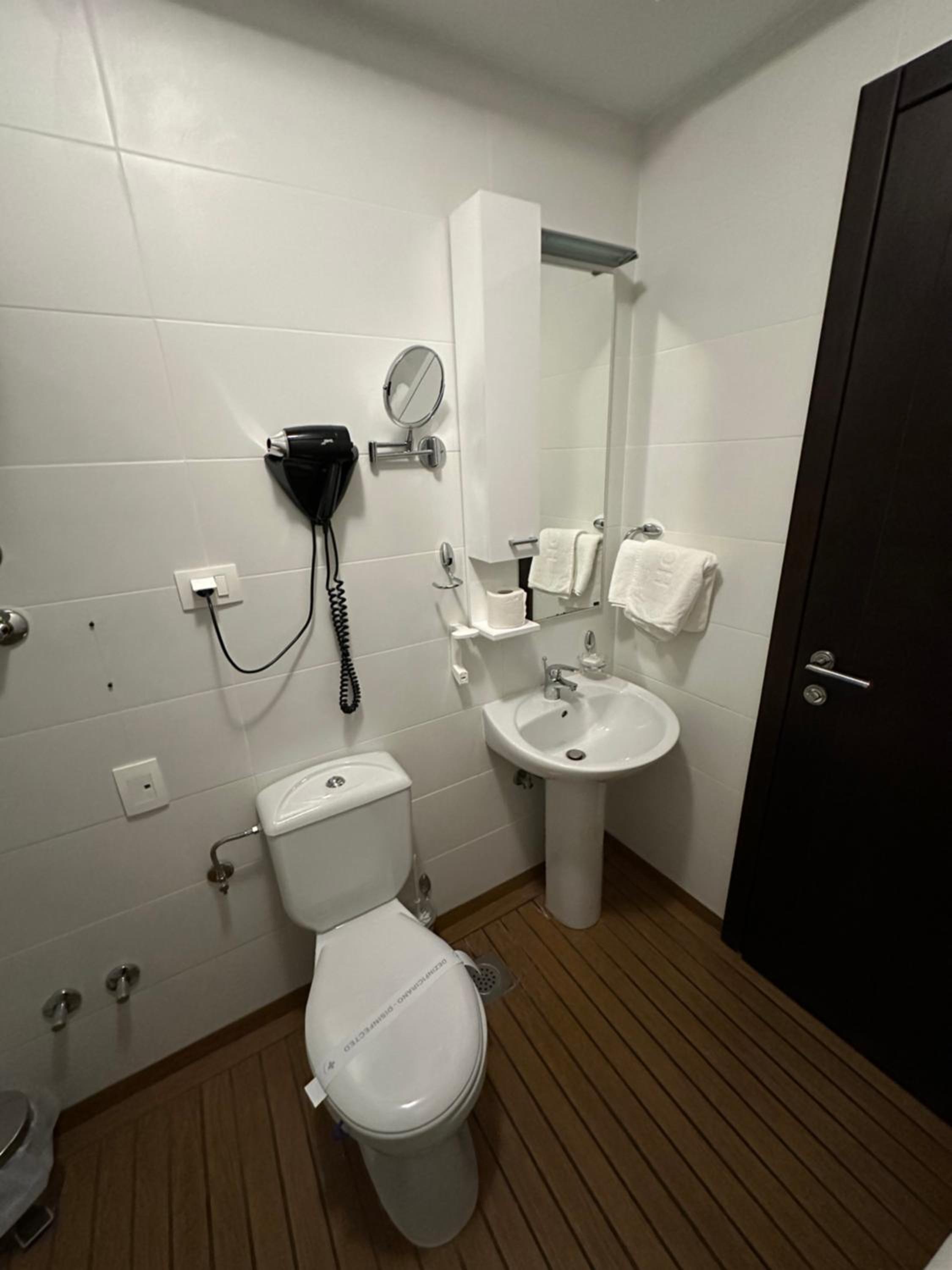 One Bedroom Apartment - Photo 14
