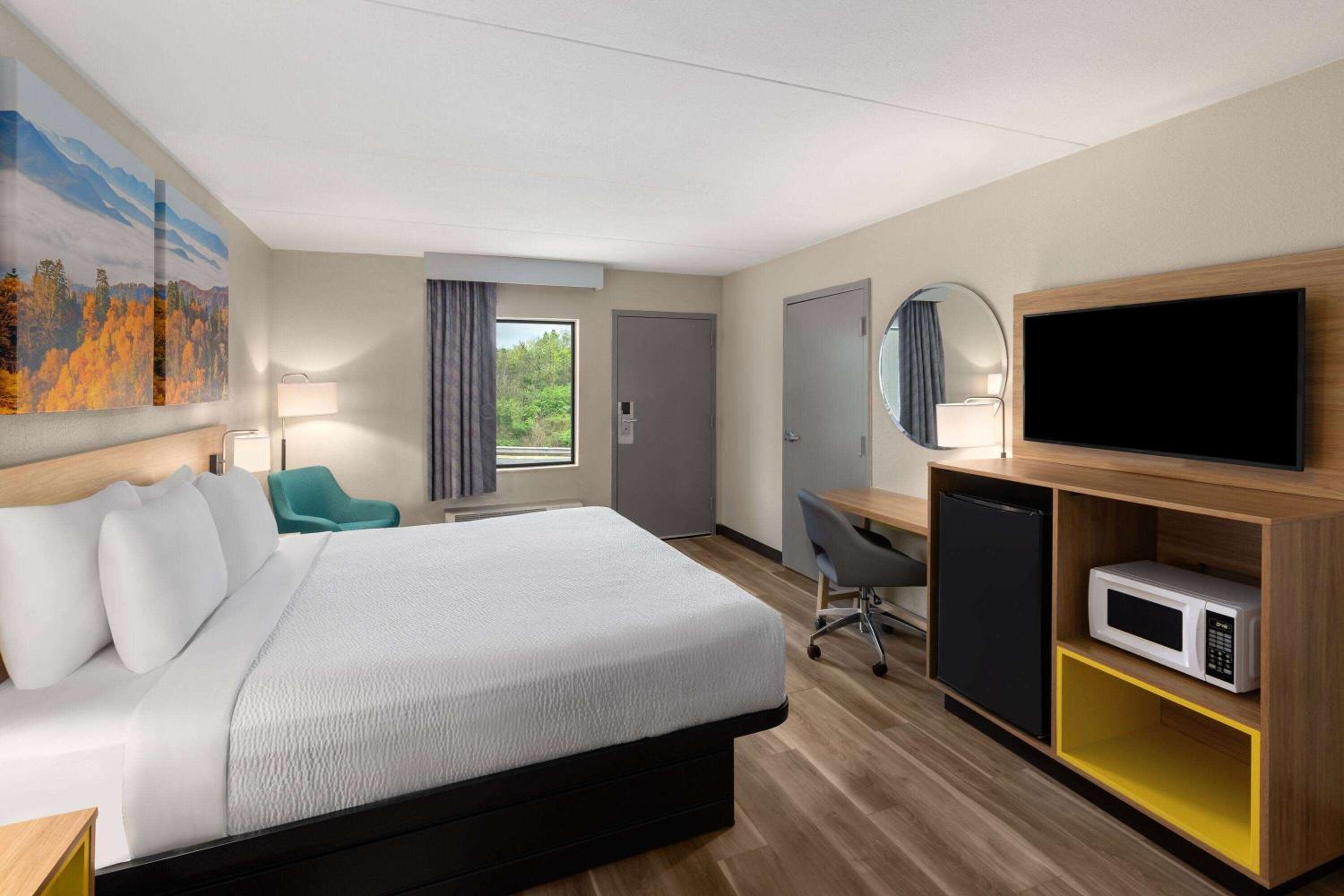 King Room - Disability Access/Non-Smoking - Photo 5