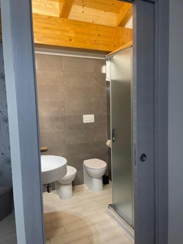 Deluxe Room - Photo 4