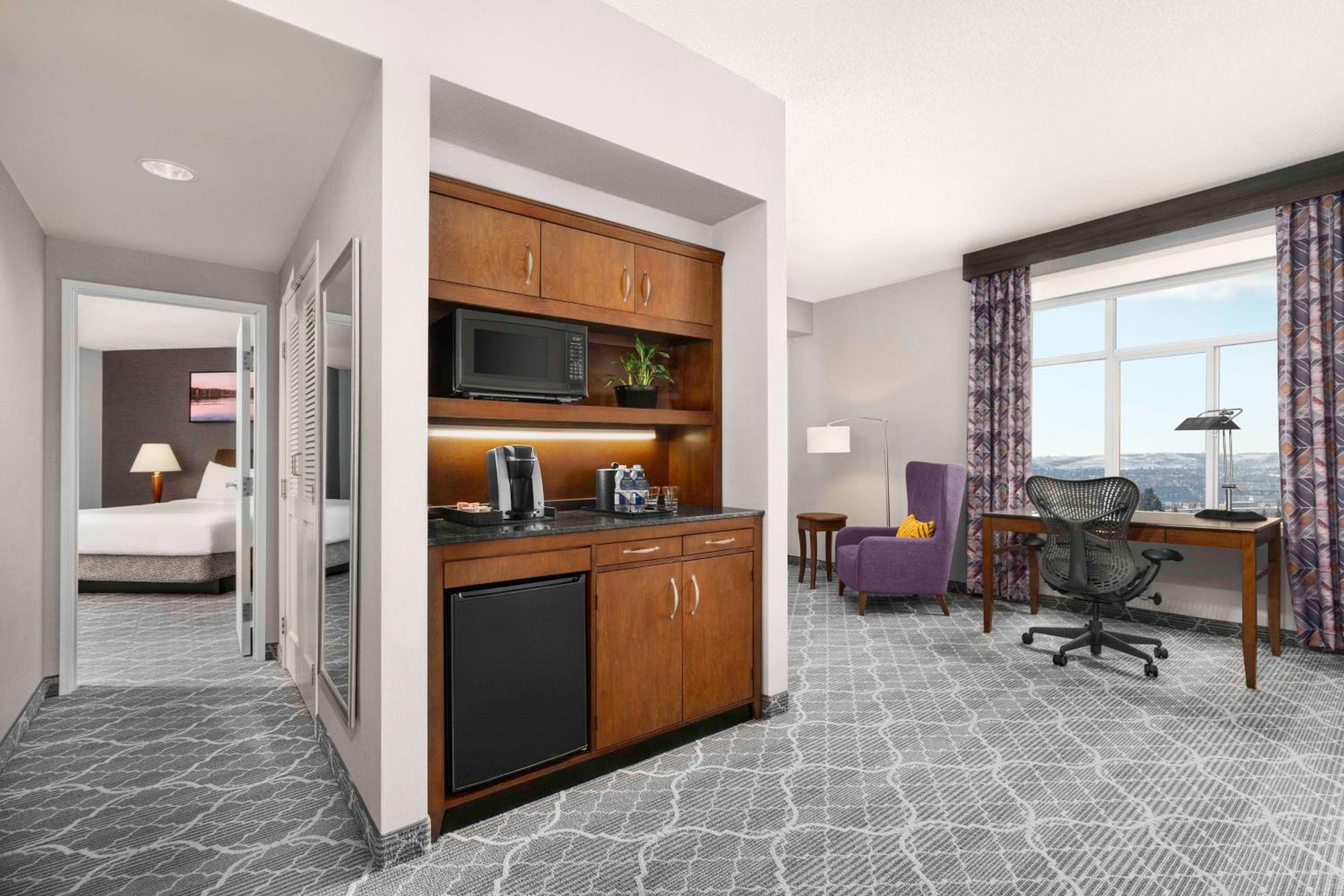 One-Bedroom King Suite with Sofa Bed - Photo 1