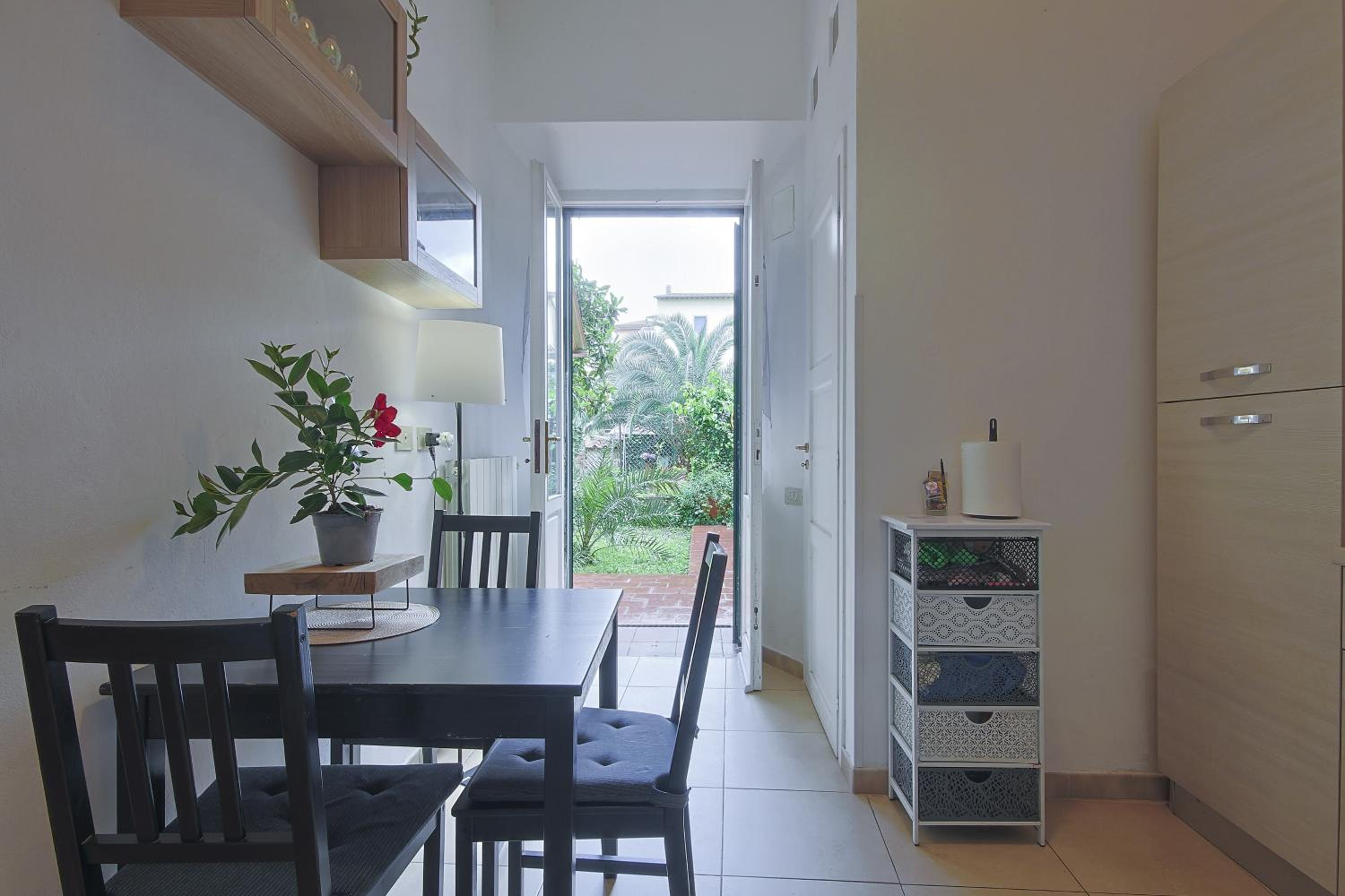 Apartment with Garden View - Photo 13