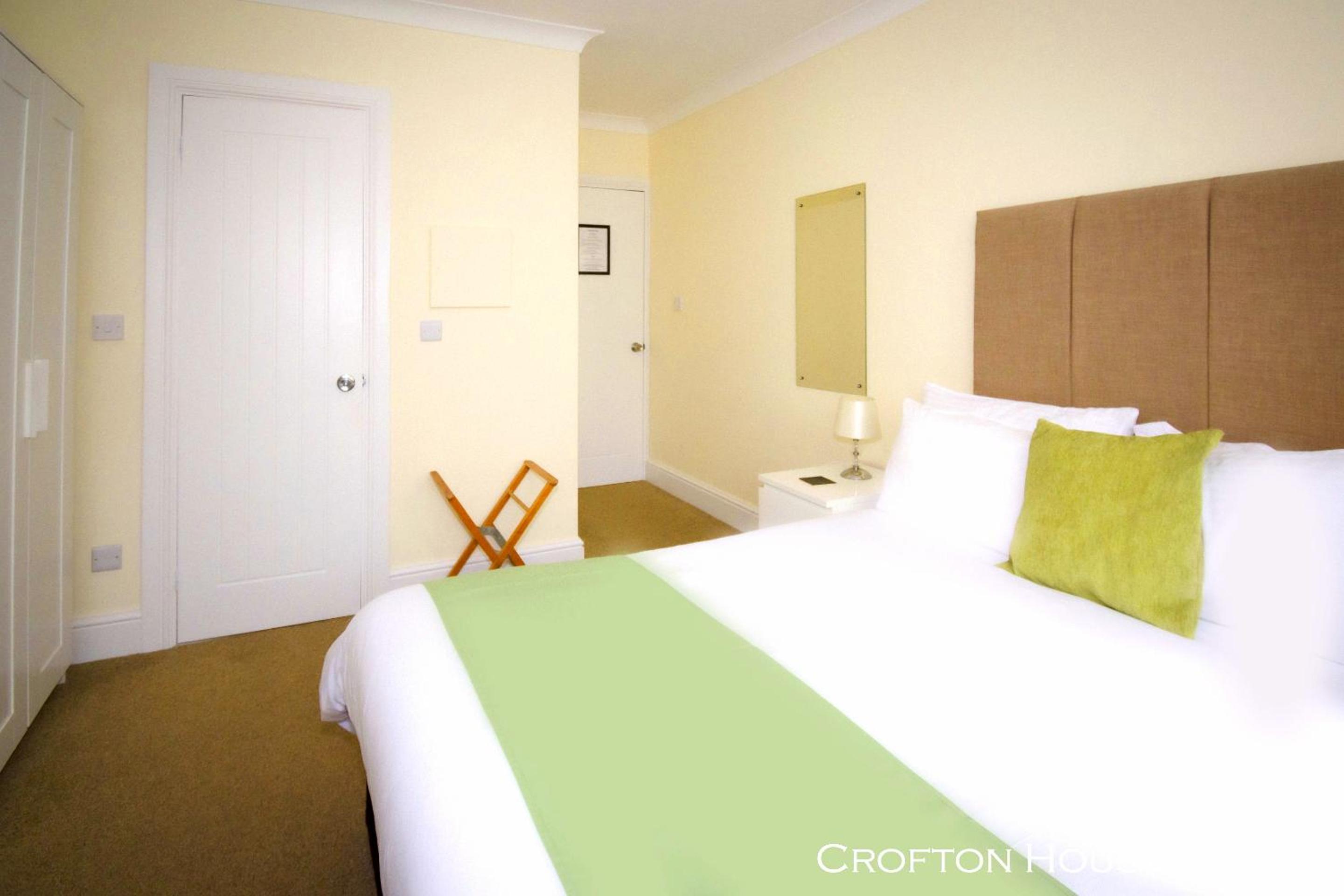 Double Room with Private Bathroom - Photo 11