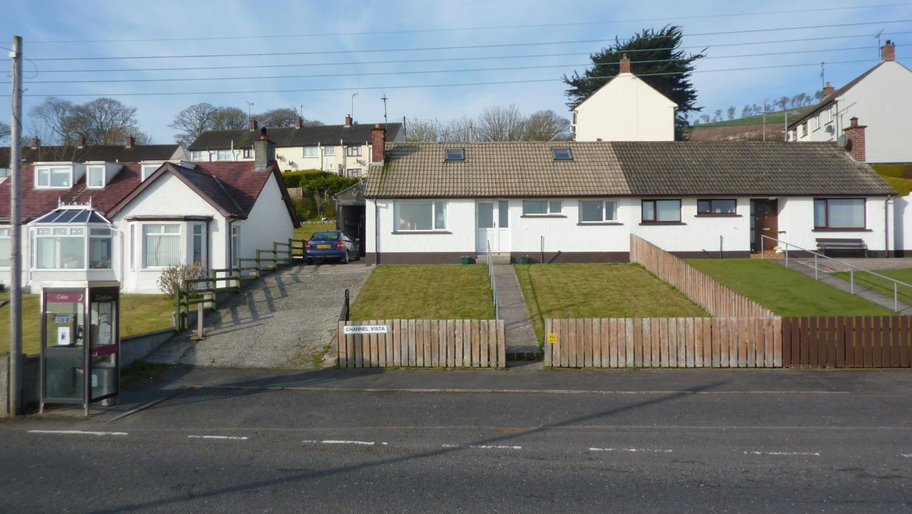Four-Bedroom House photo 2