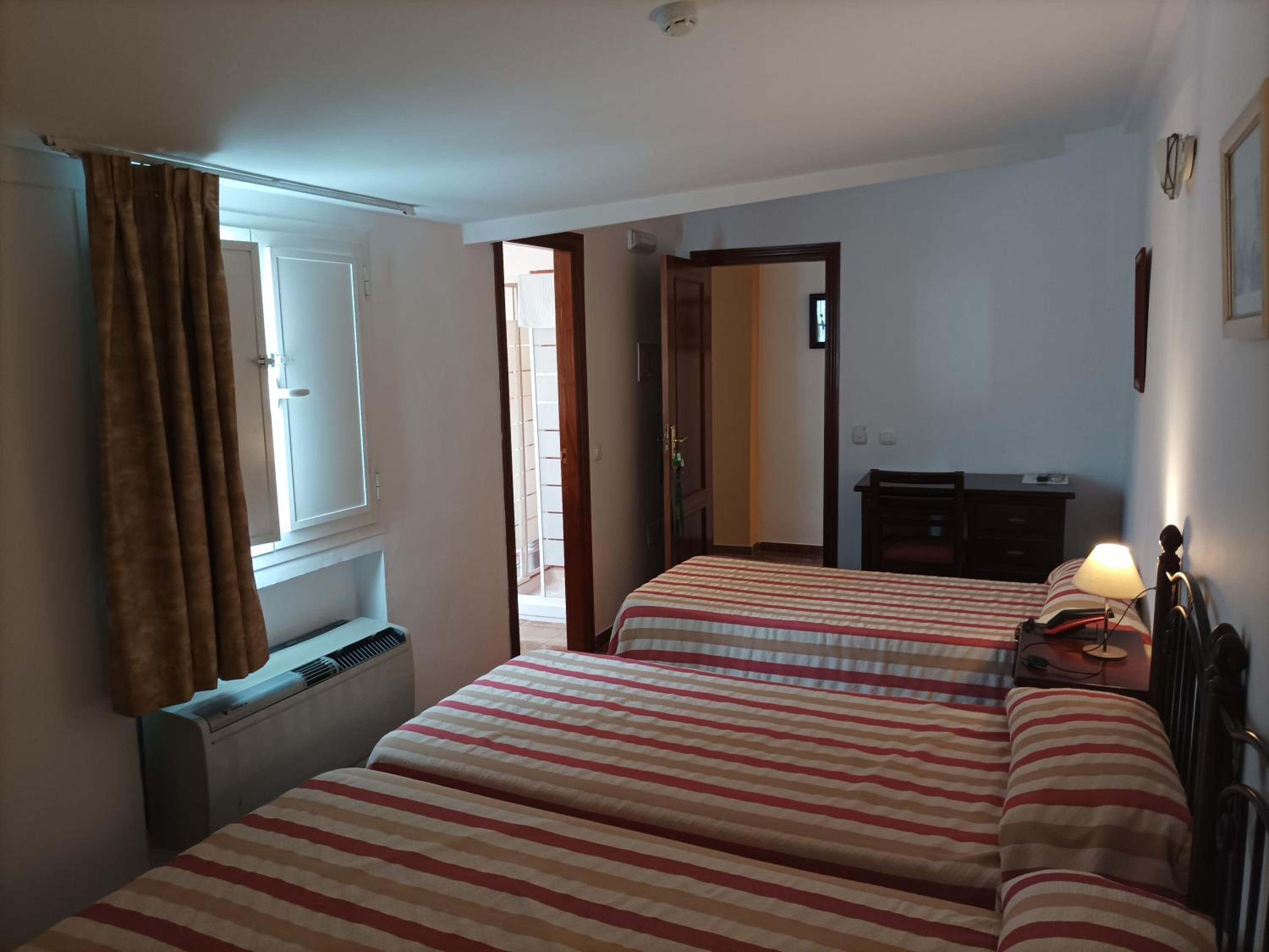 Triple Room - Photo 4